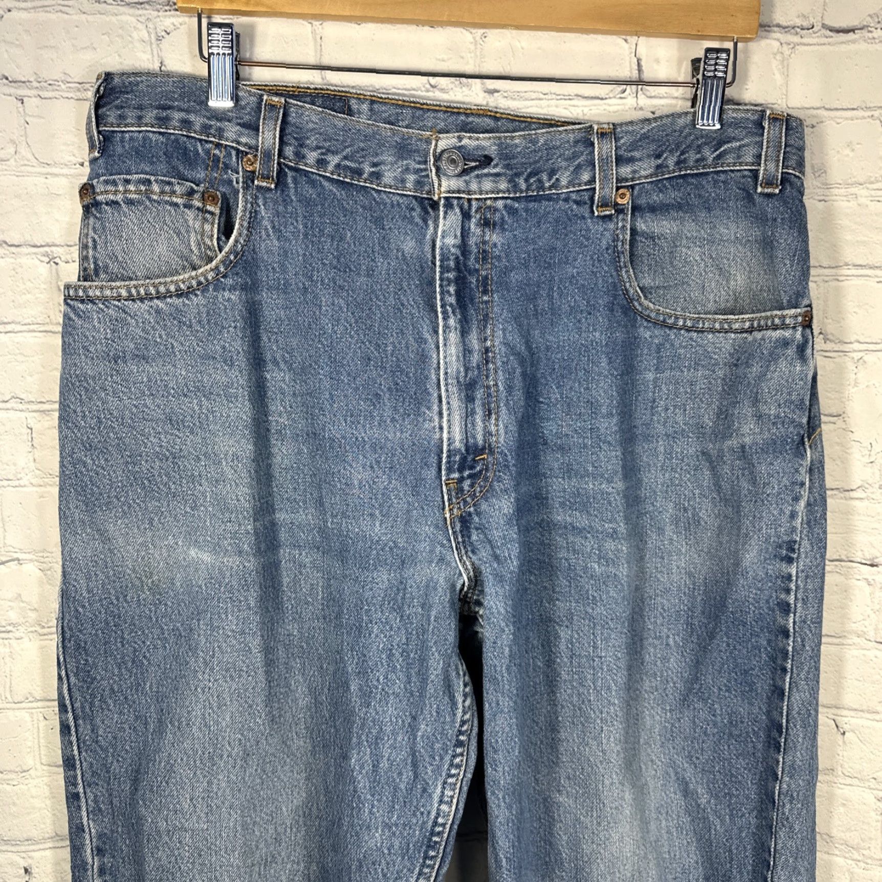 Levi's VINTAGE Levi's 560 Jeans Men's 36x34 Blue Loose Fit Tapered Leg Denim Medium Wash Size US 36 / EU 52 - 2 Thumbnail