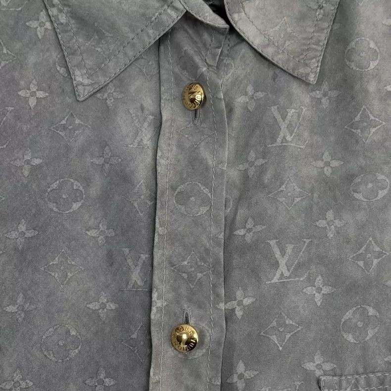 Louis Vuitton Louis Vuitton Dirty grey silk shirt with full logo shirt 25 Size US XXS / EU 40 - 7 Thumbnail