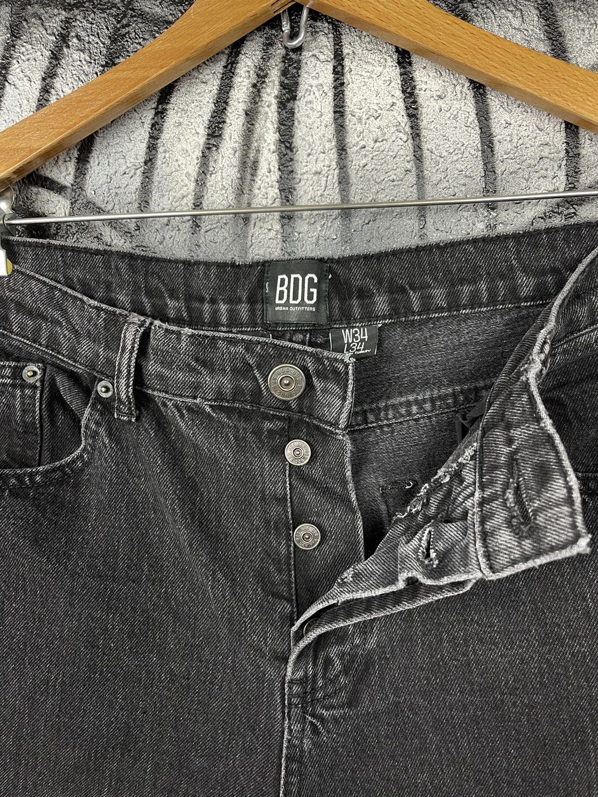 Vintage BDG Urban Outfitters Dark Denim Shorts Men’s Size 33 Size US 33 - 7 Thumbnail