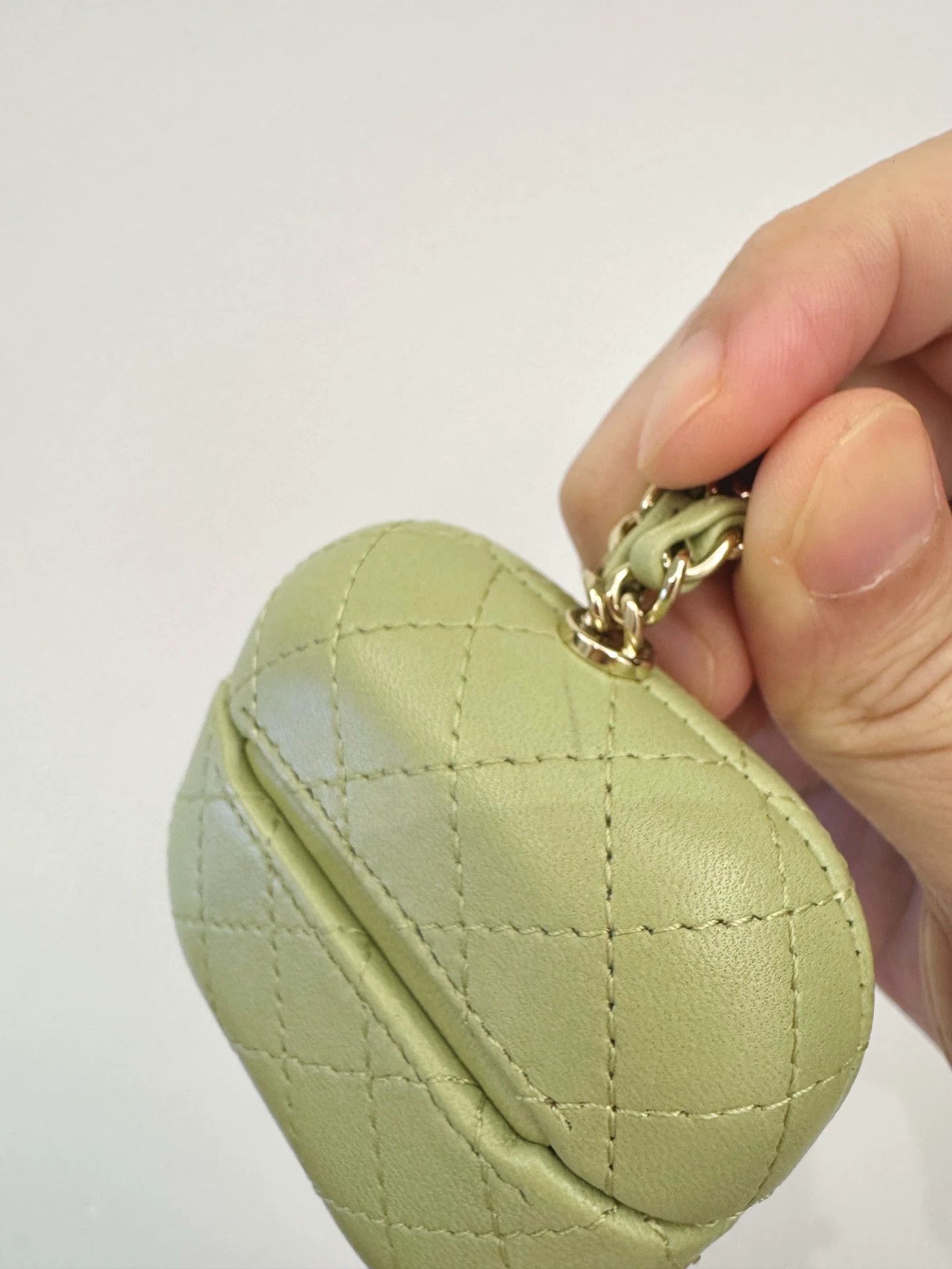 Chanel Chanel Lambskin Hard AirPods Pro Case Avocado Mint Green Size ONE SIZE - 8 Thumbnail