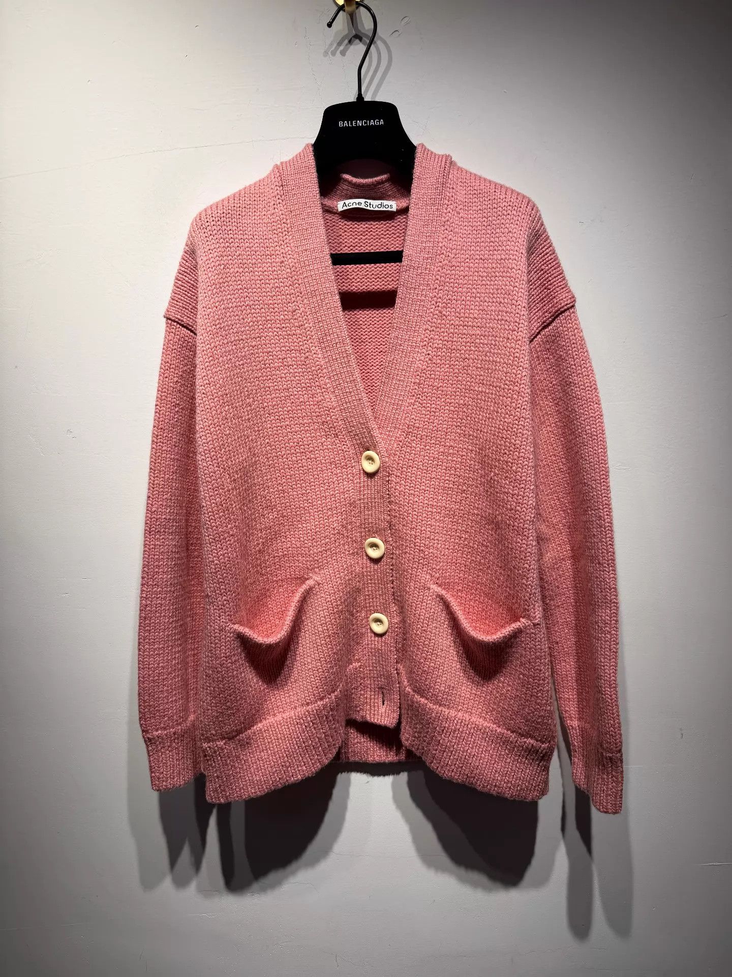 Acne Studios Acne Studios Pink Knit Wool Cardigan XXS Size XXS / US 00 / IT 34 - 1 Thumbnail