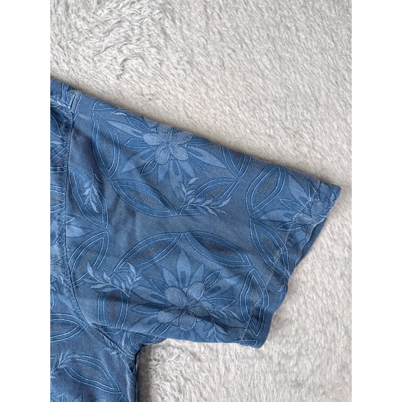 Tommy Bahama Tommy Bahama Shirt Men Large Blue Wood Button Up 100% Silk Floral Leaf Beach Size US L / EU 52-54 / 3 - 2 Thumbnail