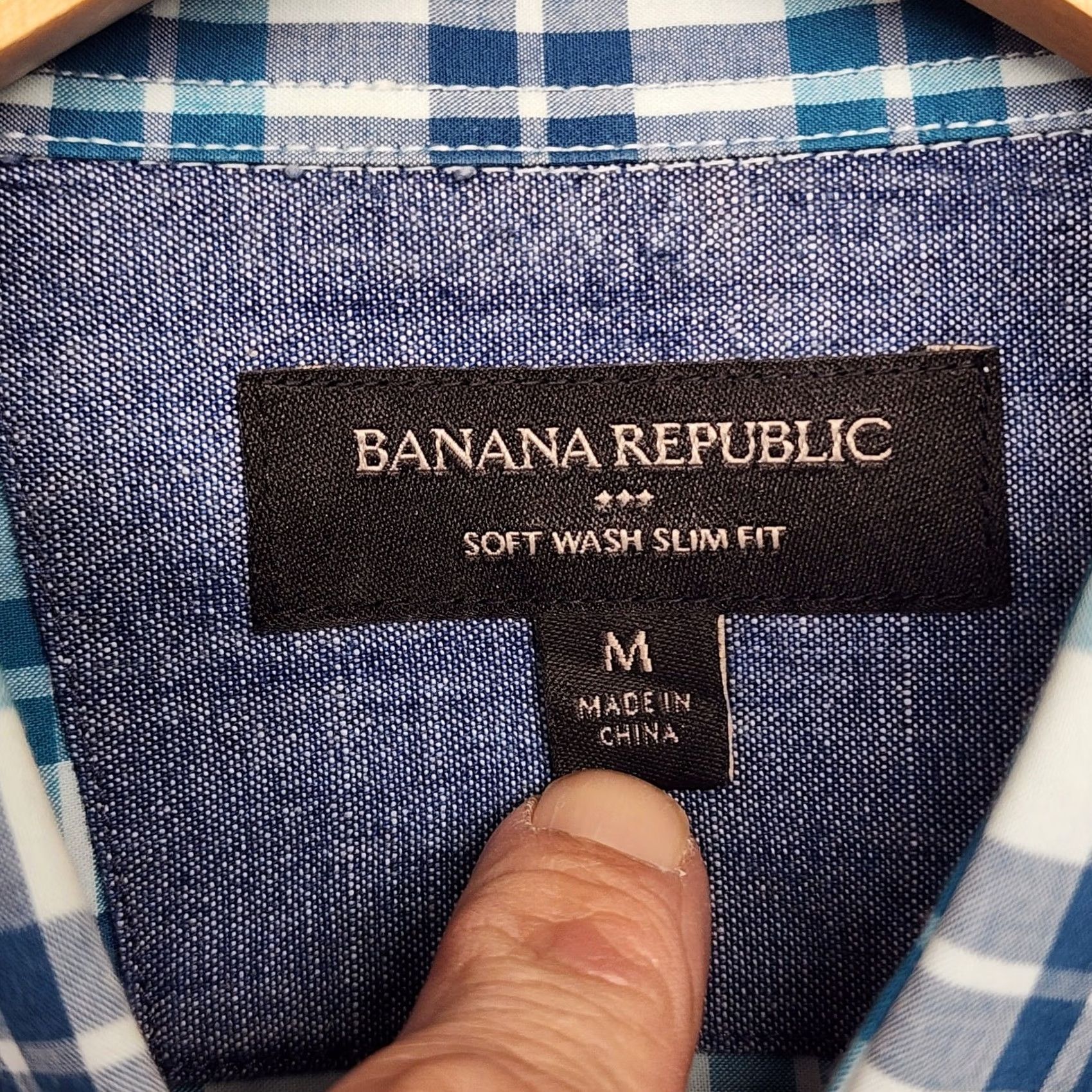 Banana Republic Banana Republic Shirt Mens 15-15.5 Medium 33-34 Slim Fit Long Sleeve Button Up Plaid Size US M / EU 48-50 / 2 - 3 Thumbnail