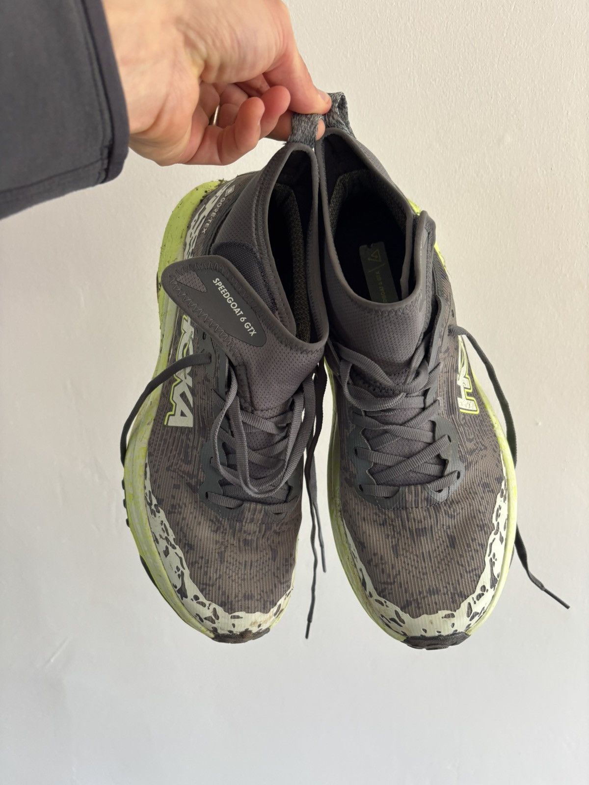 Hoka Speedgoat 6 GTX, sz 10 US Size US 10 / EU 43 - 9 Thumbnail