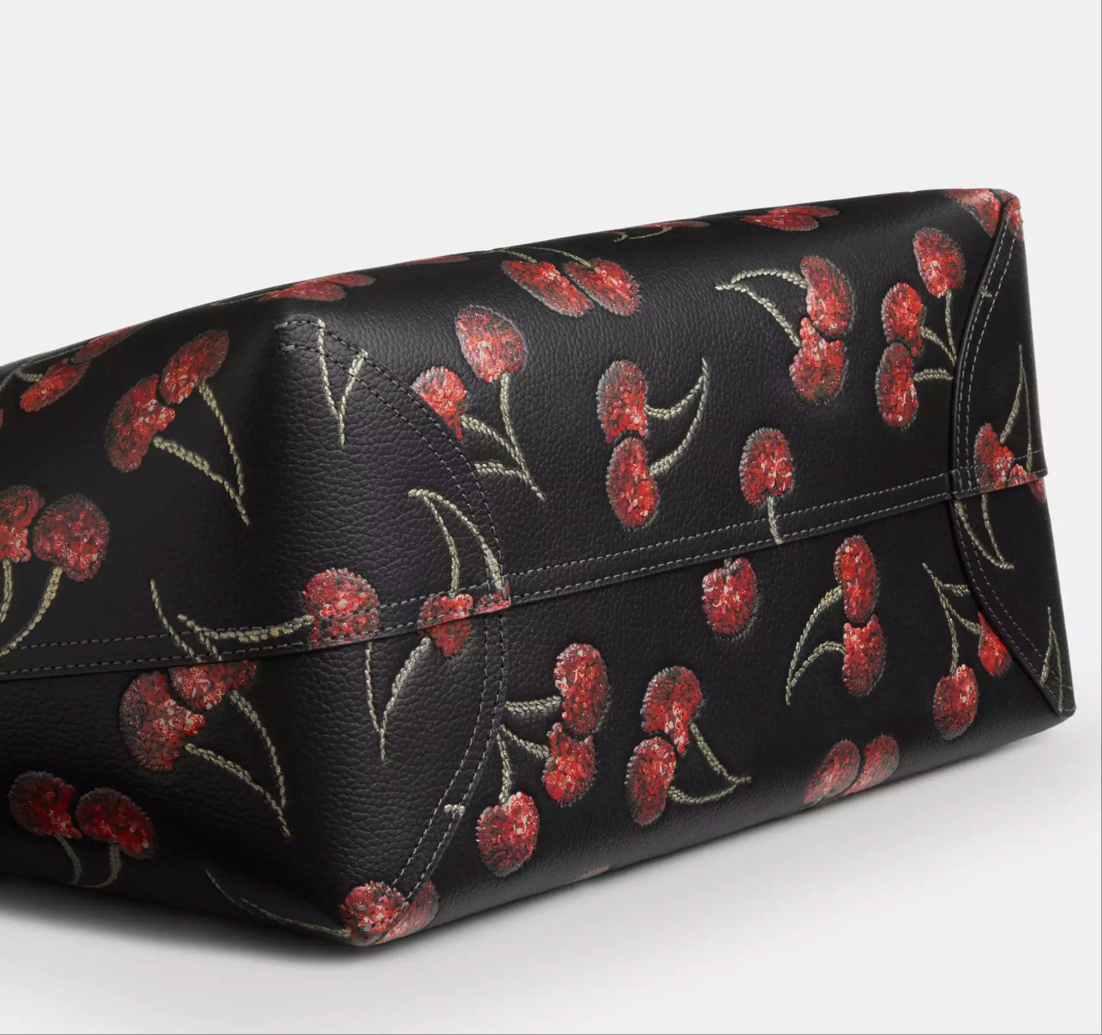Coach NWT Coach City Tote Bag With Cherry Print CCZ18 Size ONE SIZE - 12 Thumbnail
