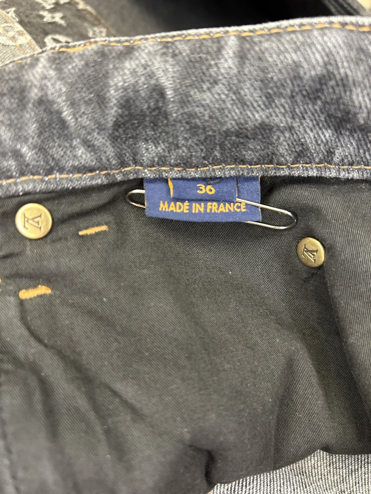 Louis Vuitton LOUIS VUITTON MONOGRAM FLOWER DENIM PANTS Size US 36 / EU 52 - 7 Thumbnail