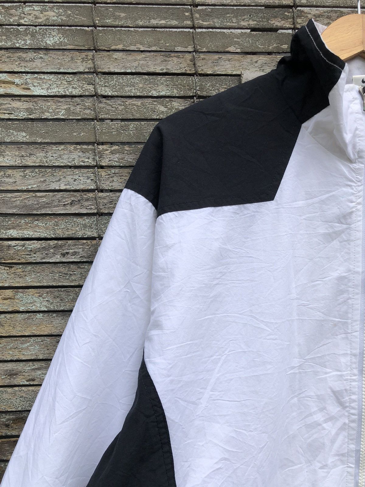Japanese Brand Vintage Nike Colour Block Fullzipper Light Jacket Size US XL / EU 56 / 4 - 6 Thumbnail