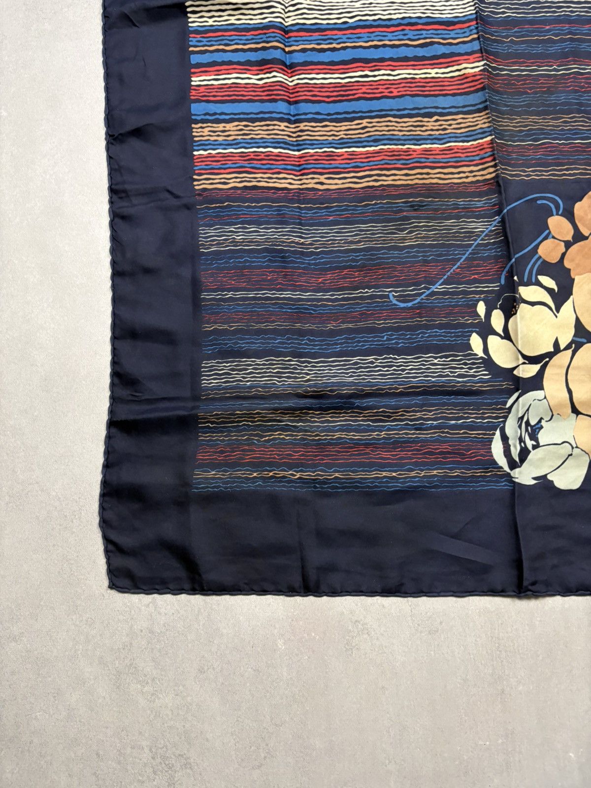 Christian Dior Monsieur Vintage Christian Dior Silk Scarf Floral Navy 76x76 Square Size ONE SIZE - 4 Thumbnail
