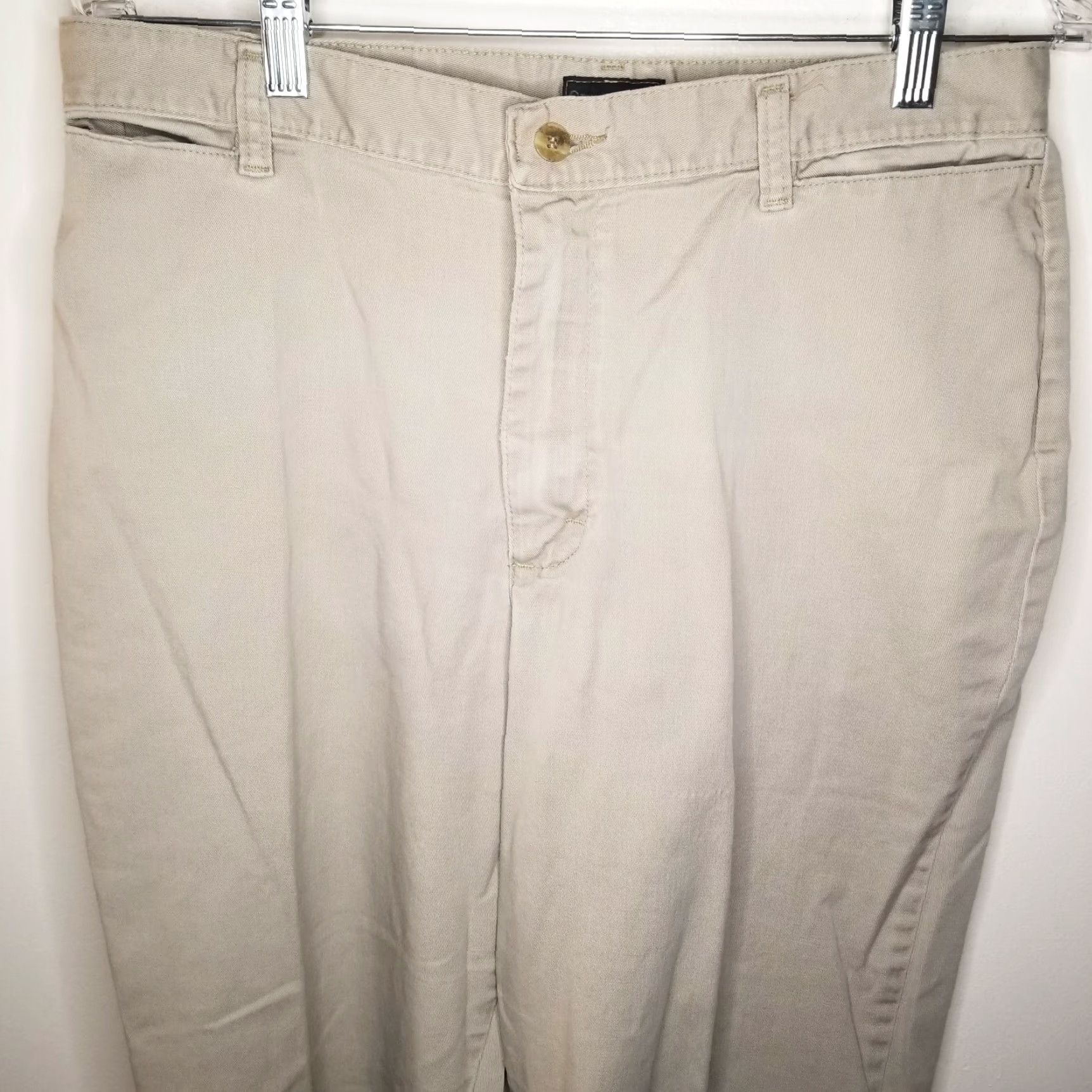 Vintage **Riders Women Khaki Capris Size 14M Stretch** User: Riders Women Khaki Capris Size 14M Stretch Size ONE SIZE - 2 Thumbnail
