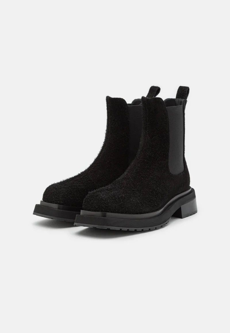 Eckhaus Latta !DS! FW23 Eckhaus Latta Mike Black Suede Boots Size US 10 / EU 43 - 1 Thumbnail