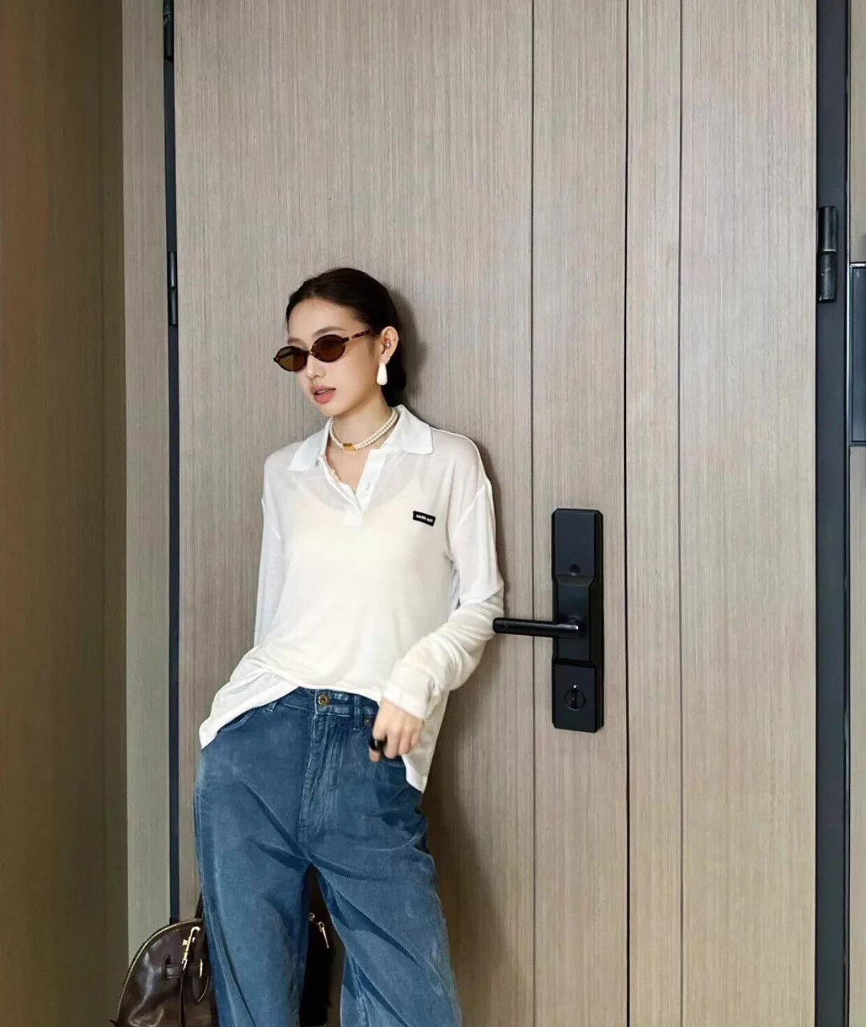 Miu Miu MIU MIU Women's White Longsleeve Polo Shirt Black Logo S Size S / US 4 / IT 40 - 2 Thumbnail