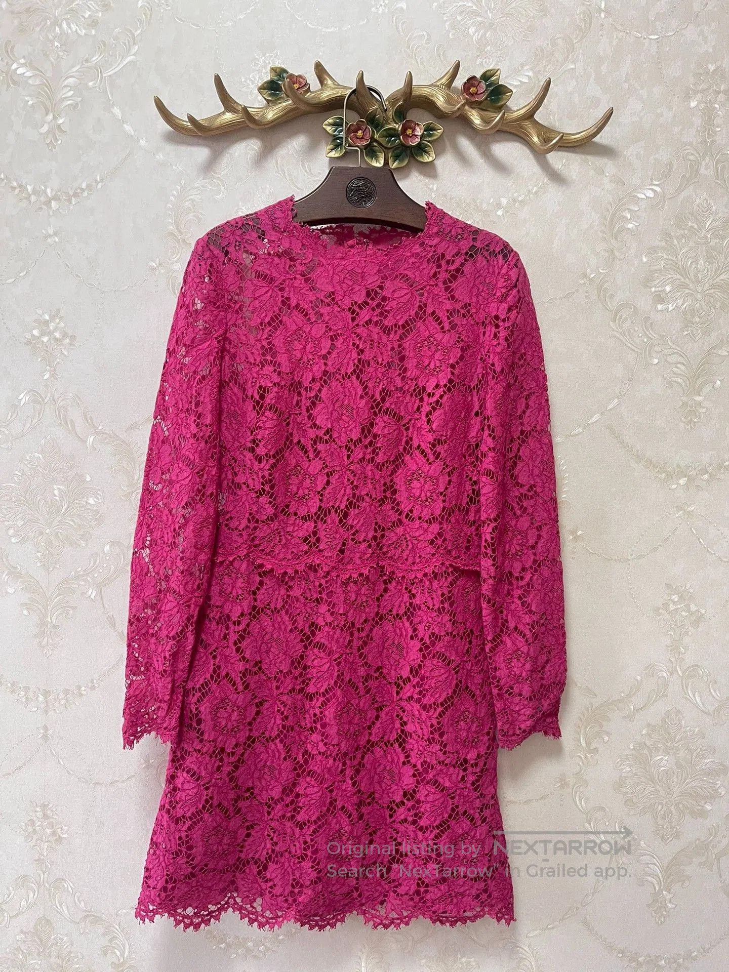 Valentino Valentino Classic Lace Dress. Size M / US 6-8 / IT 42-44 - 1 Thumbnail