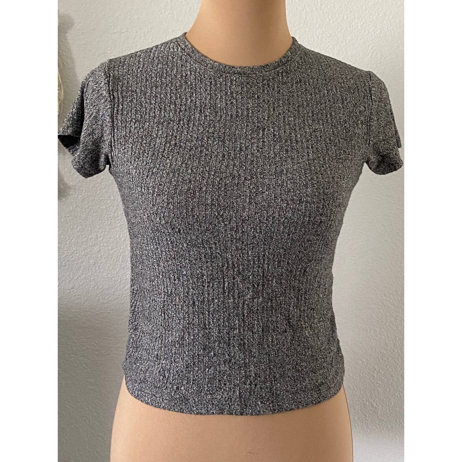 Brandy Melville Brandy Melville top Size ONE SIZE - 2 Thumbnail