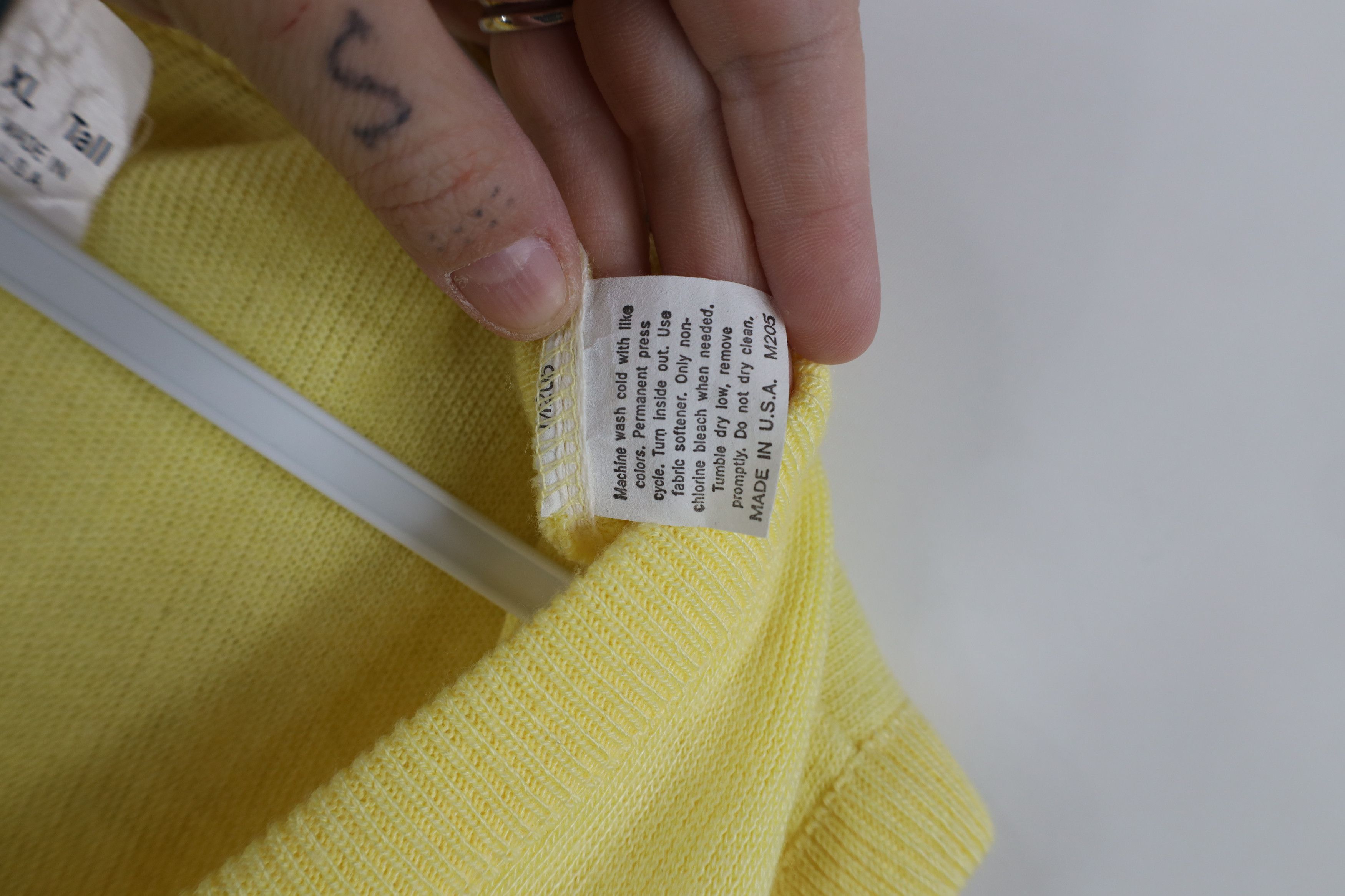 Vintage Vintage 70s Streetwear Blank Soft Knit Sweater Vest USA Size US XL / EU 56 / 4 - 10 Thumbnail
