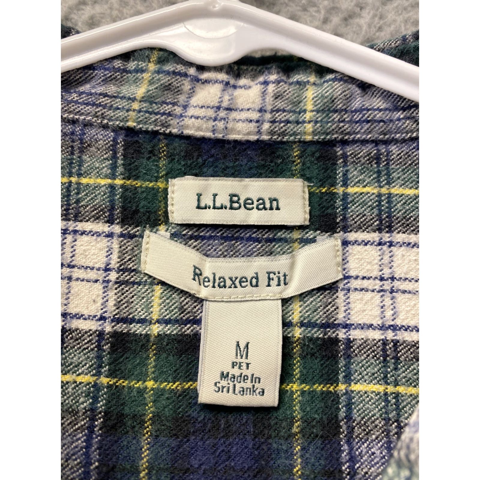 Vintage VINTAGE LL Bean Womens Petite Button Up Shirt Cotton Plaid Long Sleeve Casual Green M Size M / US 6-8 / IT 42-44 - 3 Thumbnail