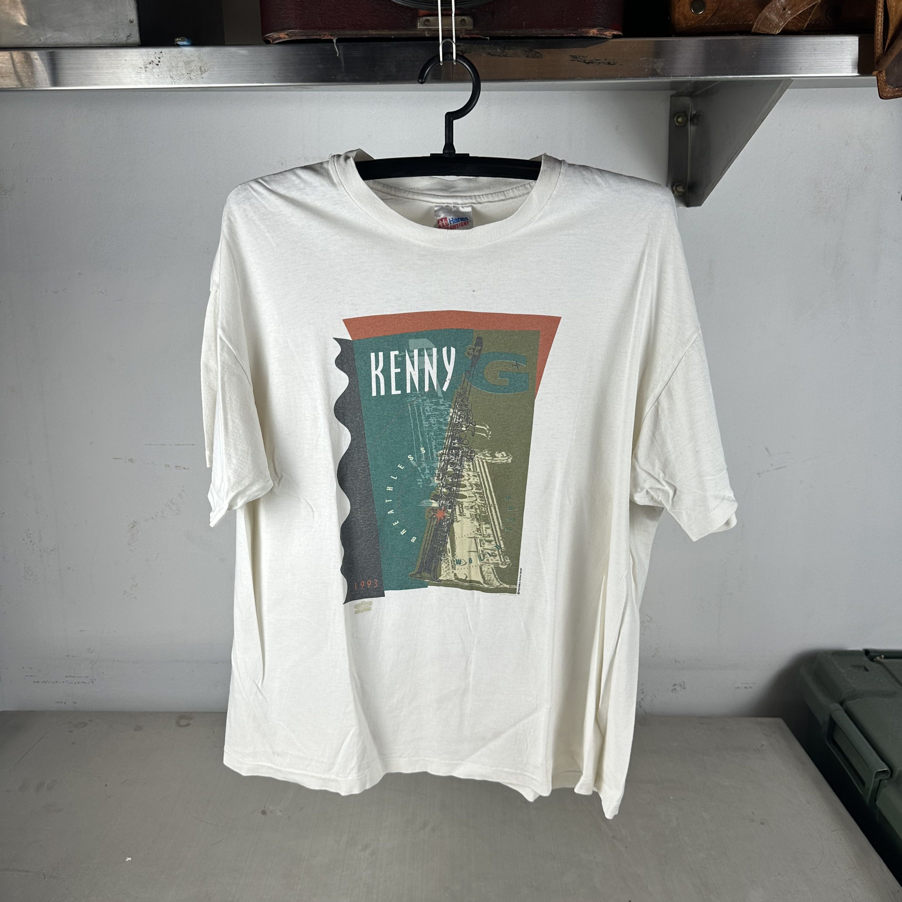 Vintage ​​​​Vintage 1993 Kenny G Jazz Saxophonist Graphic T-shirt Size US L / EU 52-54 / 3 - 1 Thumbnail