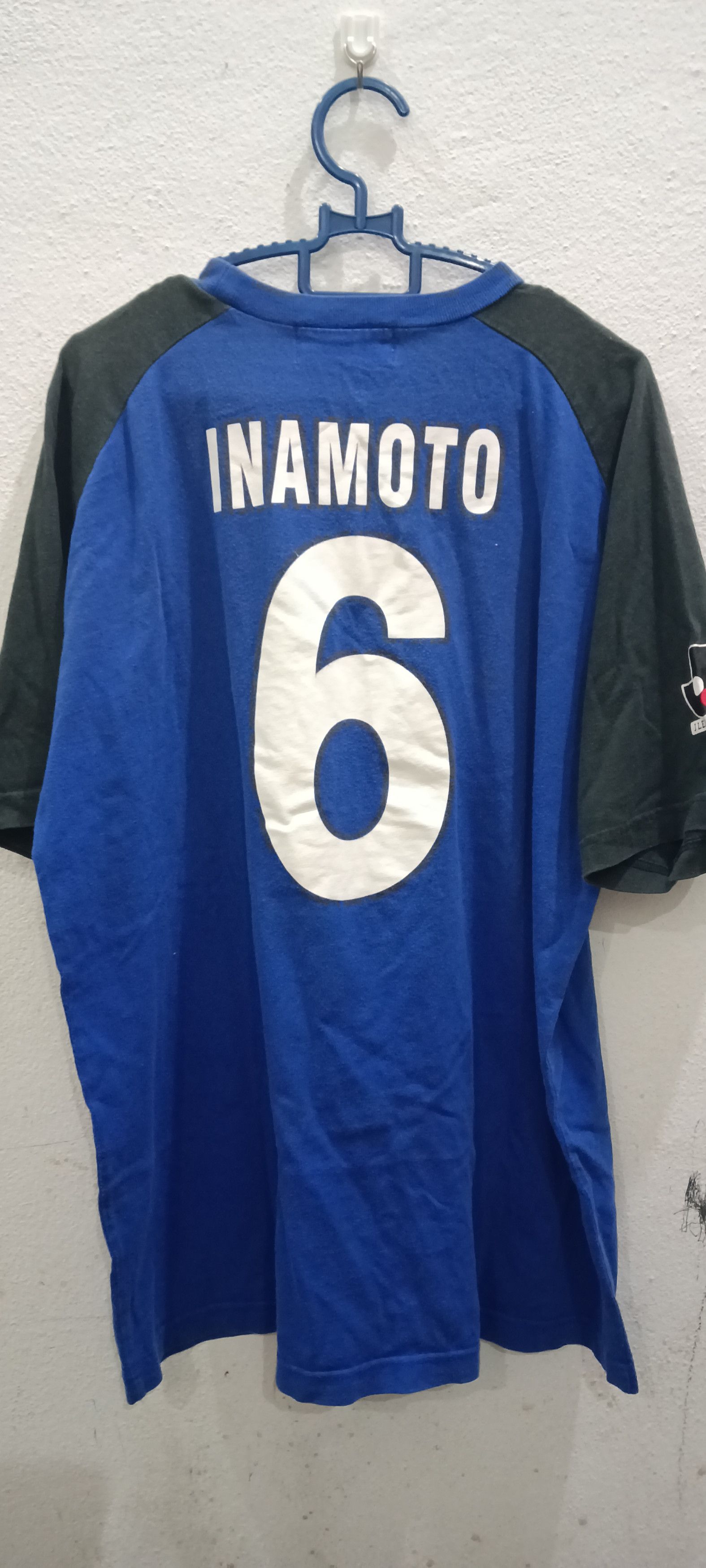 Vintage Vtg.gamba osaka 99-2000 #6 inamoto fan issue tshirt Size US L / EU 52-54 / 3 - 1 Thumbnail