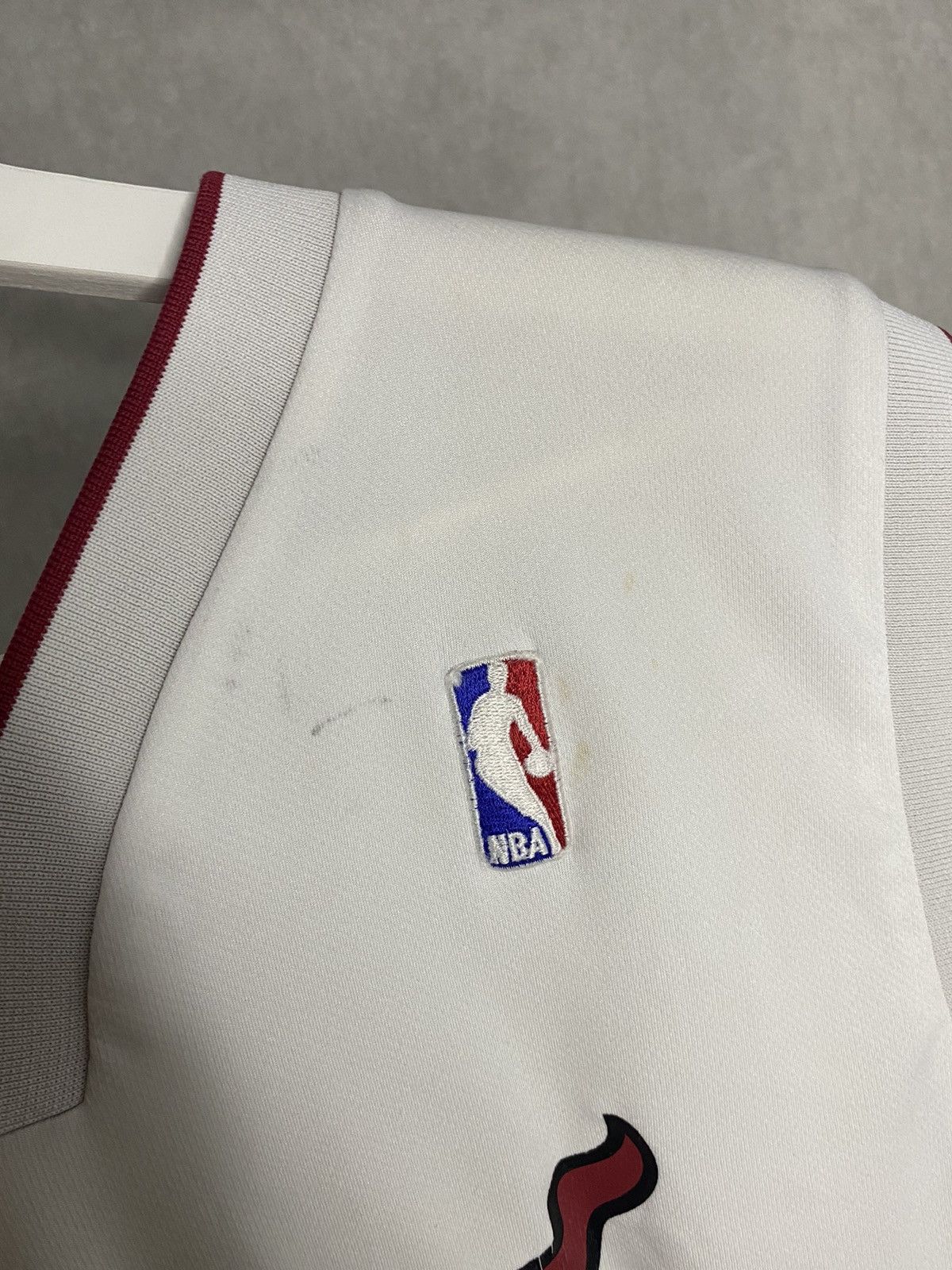 Adidas × NBA × Vintage Adidas miami heat nba James 6 jersey basketball size L Size US L / EU 52-54 / 3 - 5 Thumbnail