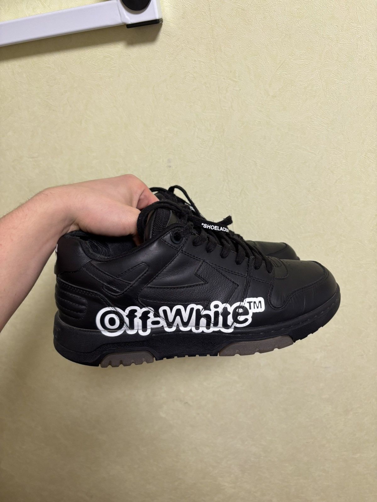 Off-White Off-White Office Size US 9 / EU 42 - 1 Thumbnail