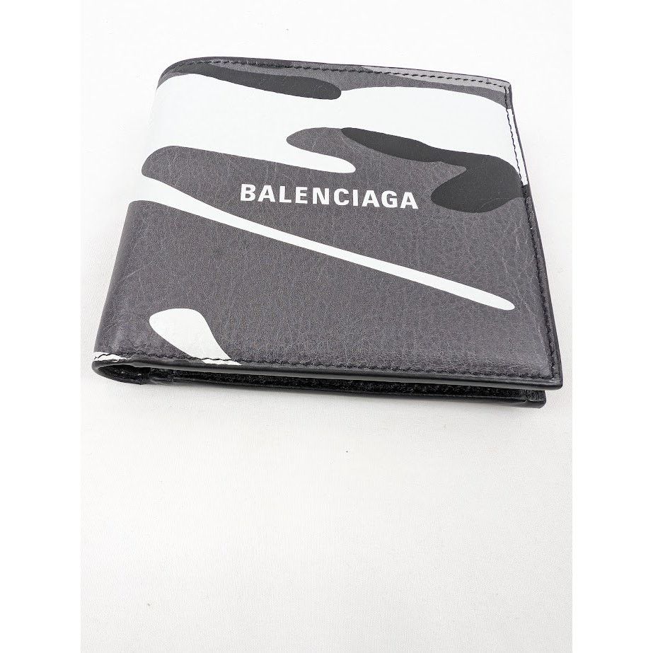 Balenciaga o1rshd1 Size: OS / Camo Logo Wallet in Multicolor Size ONE SIZE - 3 Thumbnail