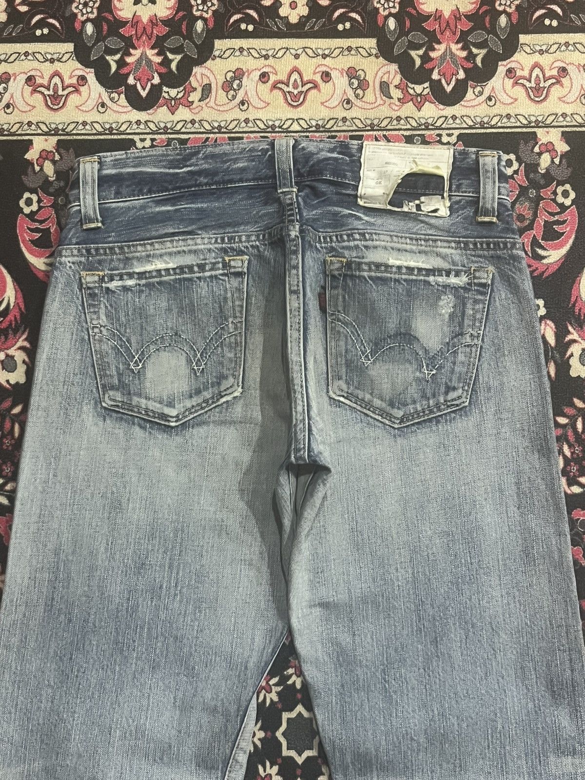 Edwin Vintage Edwin Distress Light Wash Skull Graphic Stud Jeans Size 28" / US 6 / IT 42 - 9 Thumbnail
