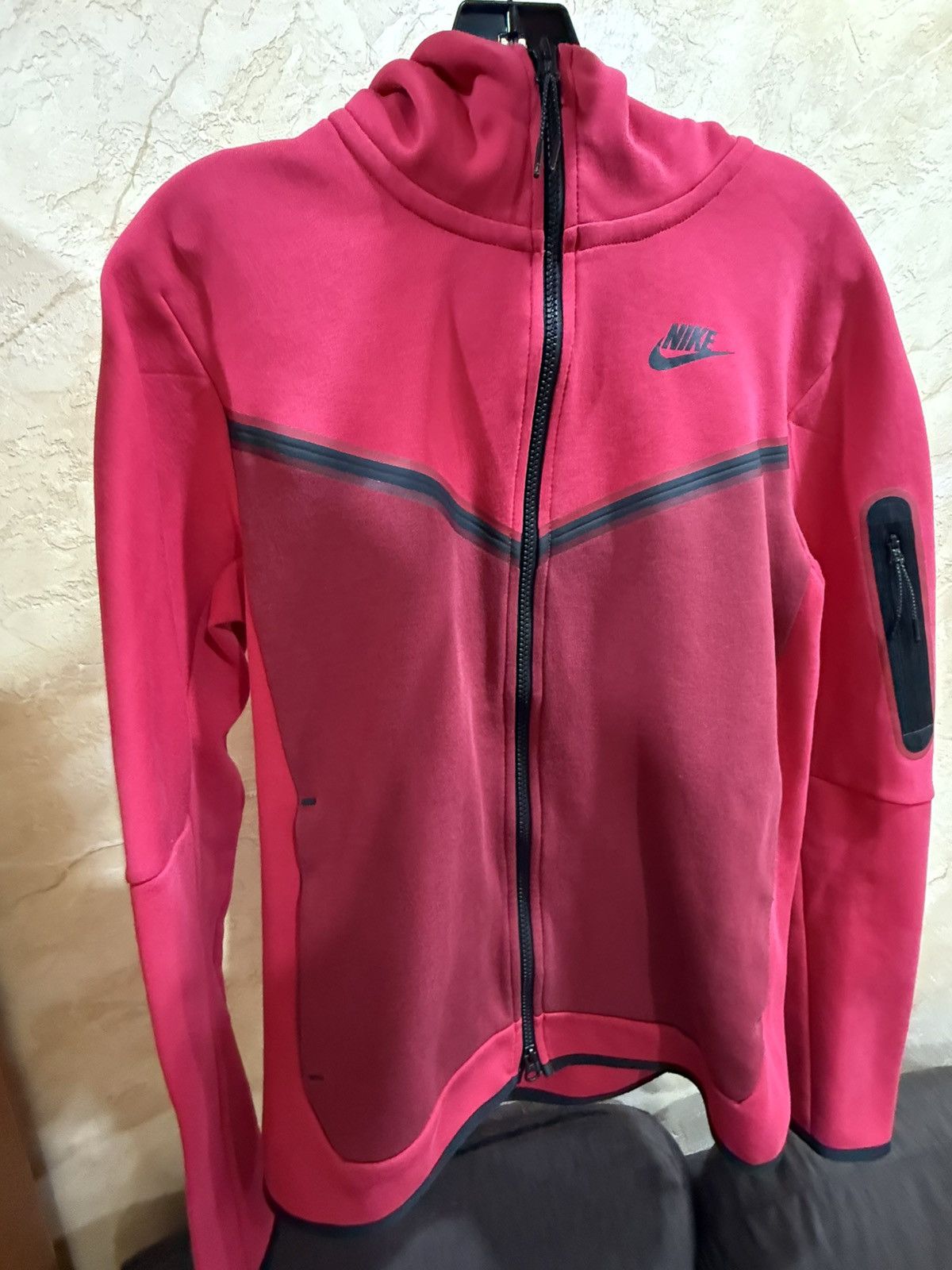 Nike Red nike tech hoodie Size US S / EU 44-46 / 1 - 1 Thumbnail