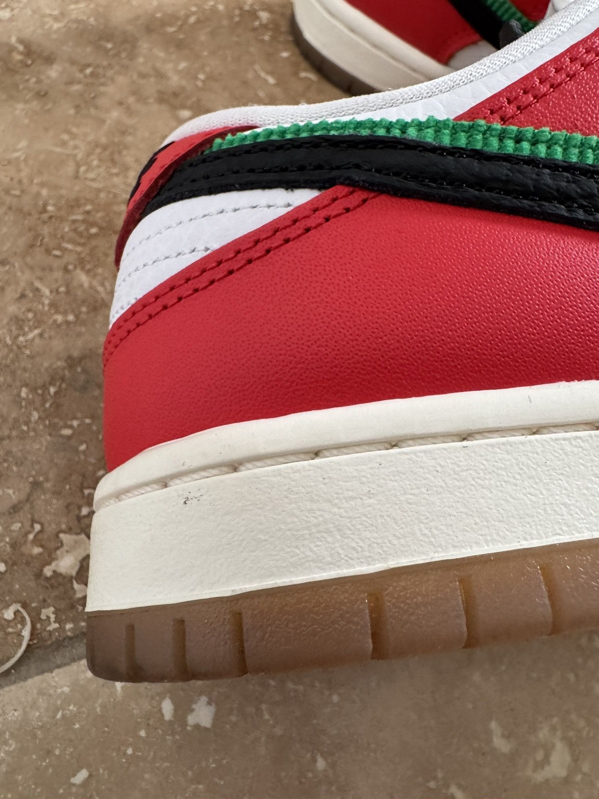 Nike SB NIKE CT2550-600 HABIBI SZ US 5.5 SEE ALL PHOTOS & DESCRIPTI Size US 5.5 / IT 35.5 - 14 Thumbnail