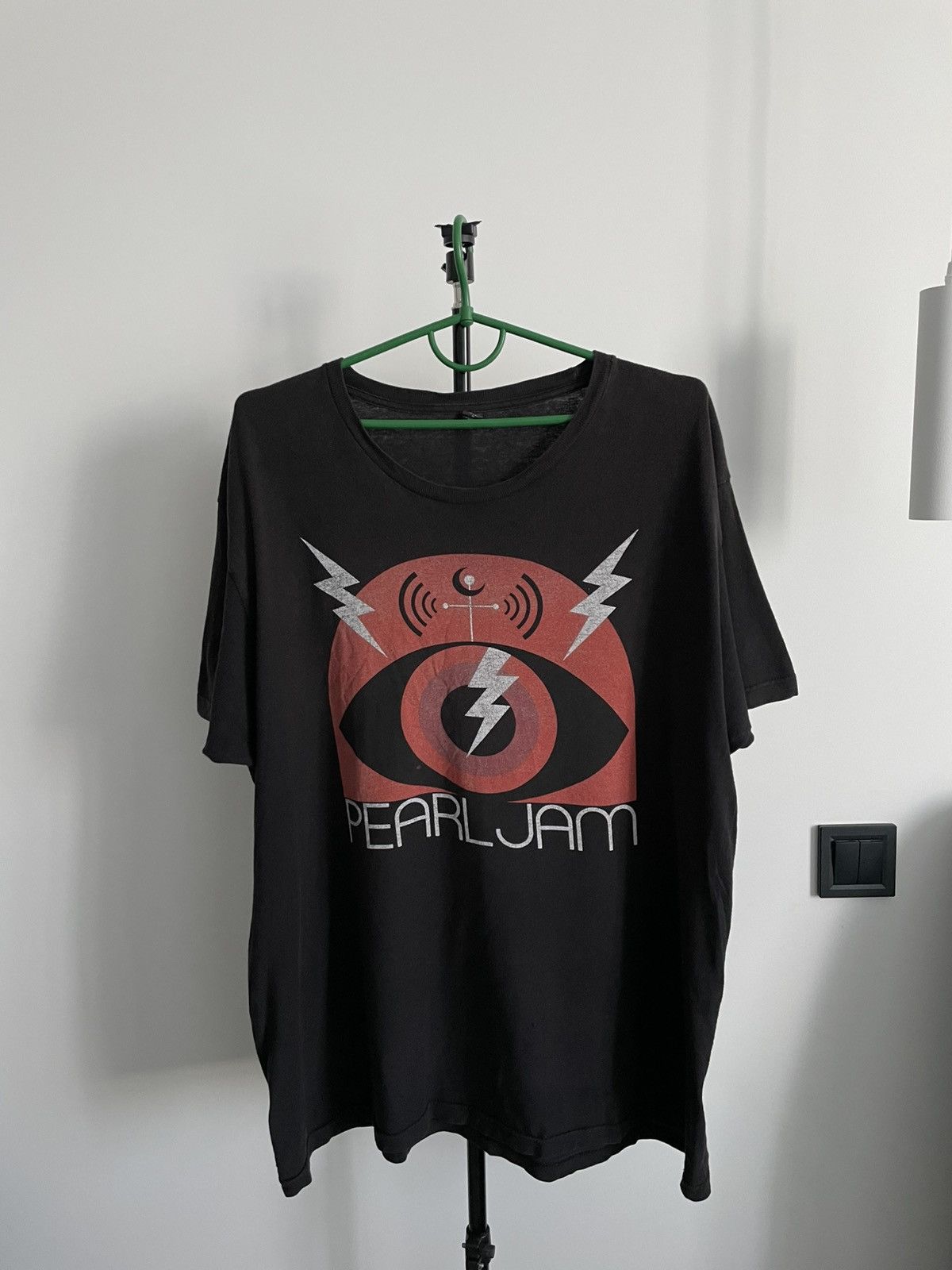 Band Tees Vintage Pearl Jam 00’s Black Band Tee T-Shirt RARE Size US XL / EU 56 / 4 - 1 Thumbnail