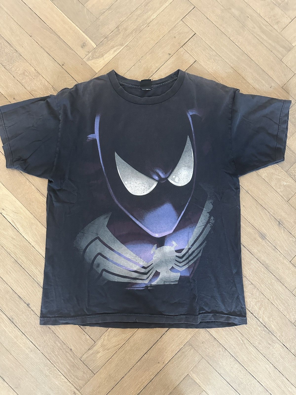 Marvel Comics Marvel Venom vintage T shirt Size US XL / EU 56 / 4 - 1 Thumbnail