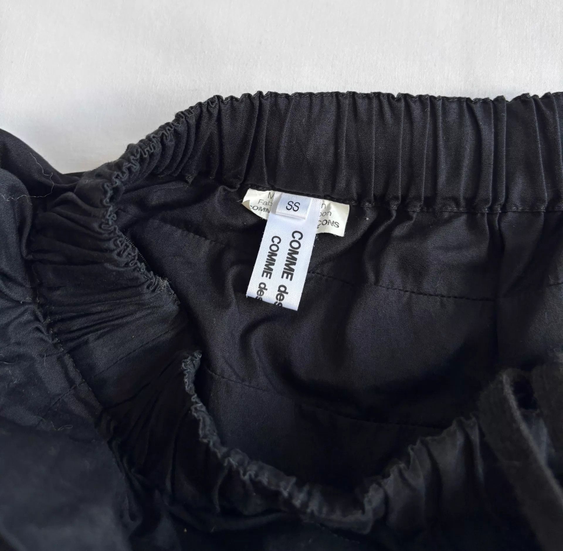 Comme des Garcons CDG Vintage Black Pleated Layered Elastic Waist Skirt Size 24" / US 00 / IT 34 - 5 Thumbnail