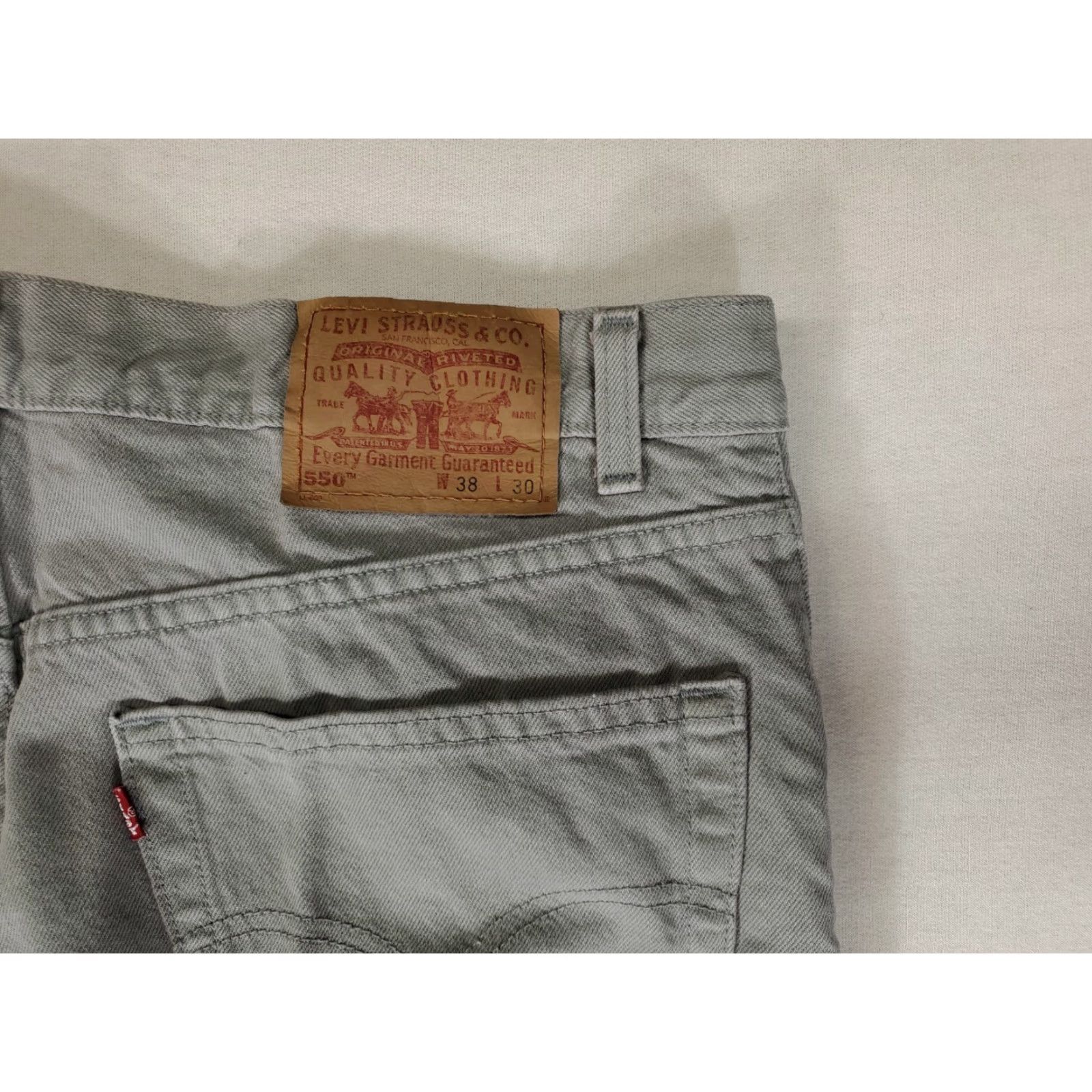 Levi's Levi's 550 VTG Y2K Relaxed Jeans Gray USA Mens 37x30 Inseam 30 Regular 550 Model Relaxed Fit Jeans Mens Grey Size US 37 - 3 Thumbnail