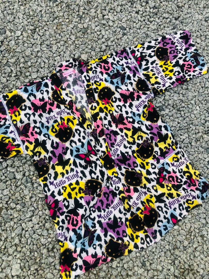Japanese Brand × Vintage Vintage Hello Kitty Kimono Sweater Japan Designer Fashion Size US M / EU 48-50 / 2 - 4 Thumbnail
