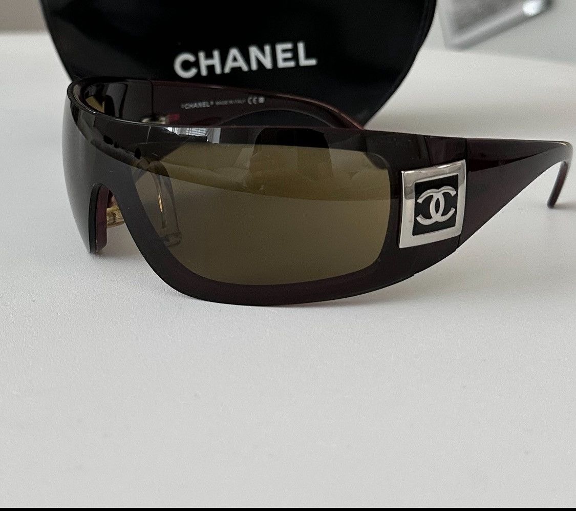 Chanel Chanel olive ski mask Sunglasses Size ONE SIZE - 1 Thumbnail