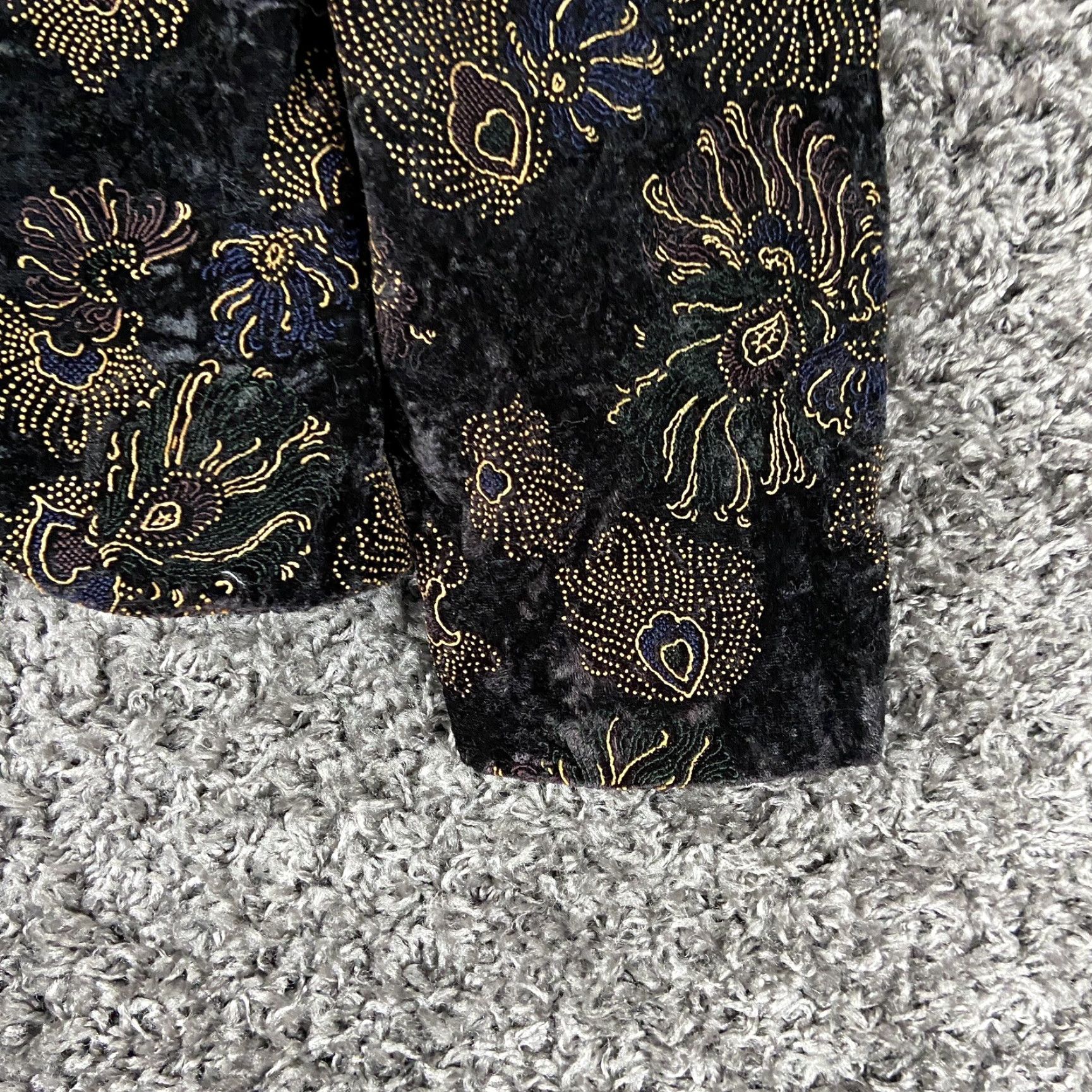 Velvet Vintage R&K Evening Shoulder Padded Women’s S Blazer Jacket Velvet Floral Black Size S / US 4 / IT 40 - 2 Thumbnail
