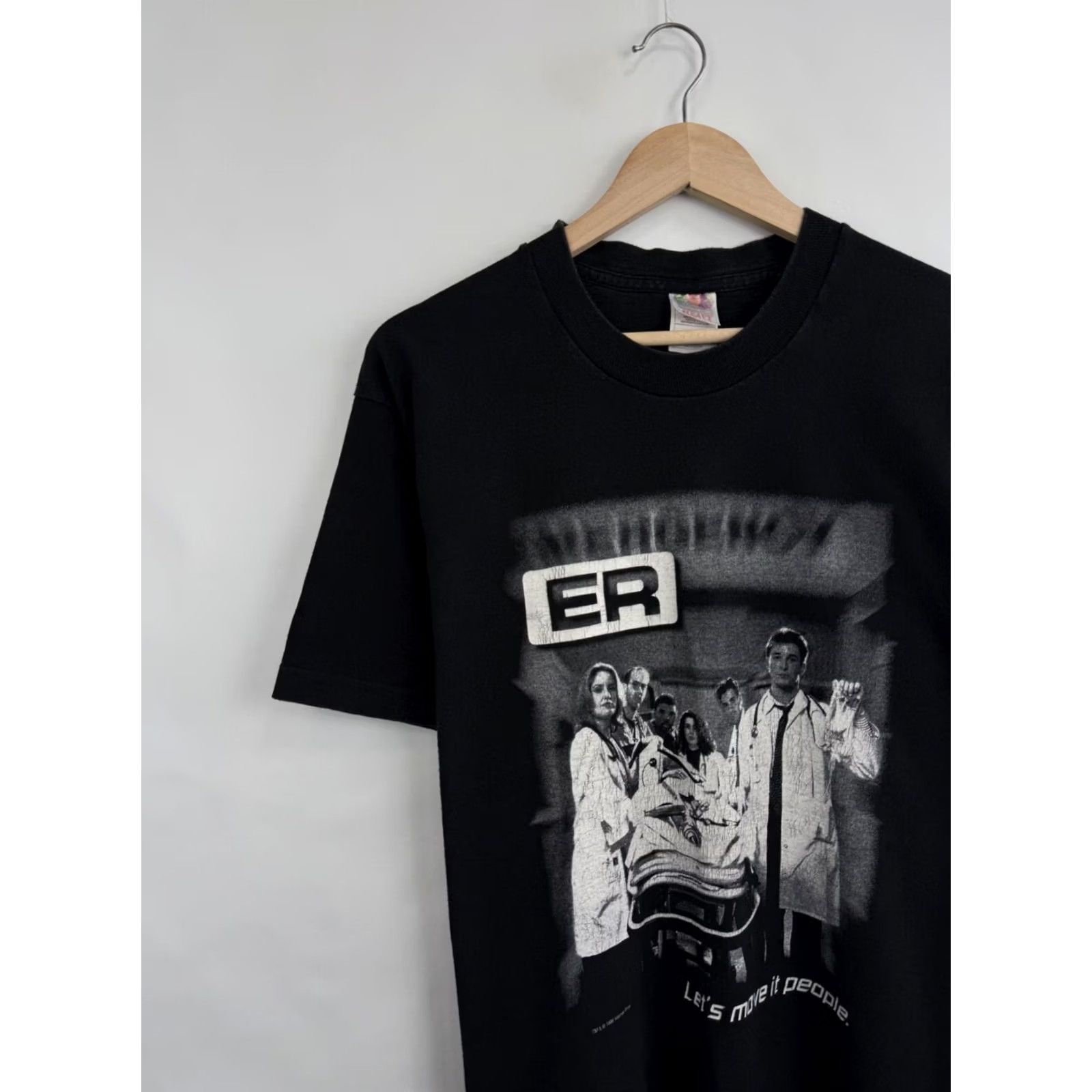 Fruit Of The Loom VINTAGE ER Movie Warner Bros Let’s Move it People T-Shirt Mens L Black 1996 90s Tee Size US L / EU 52-54 / 3 - 3 Thumbnail