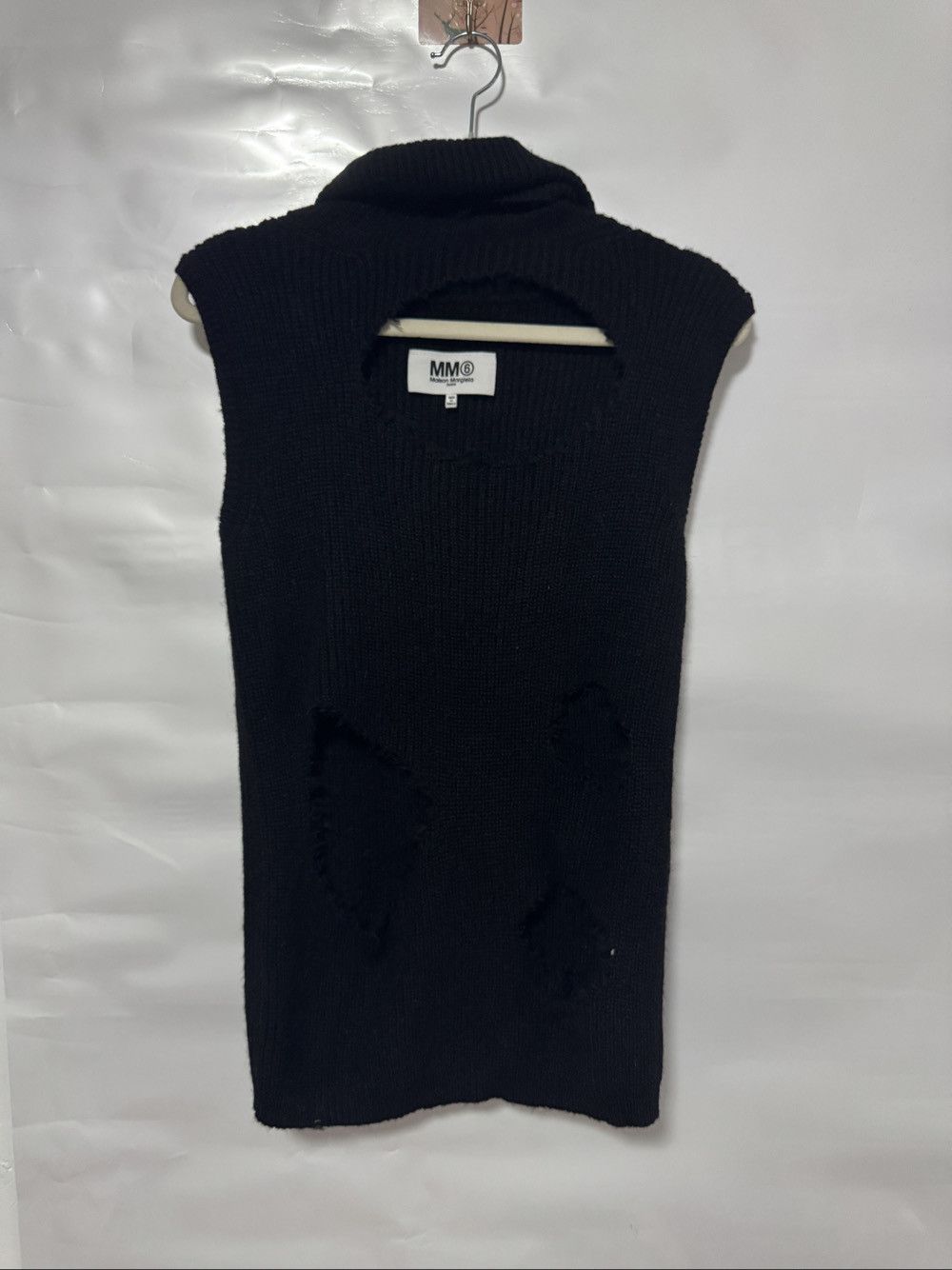 MM6 MM6 Maison Margiela Distressed Knit Sweater Size S Size S / US 4 / IT 40 - 1 Thumbnail