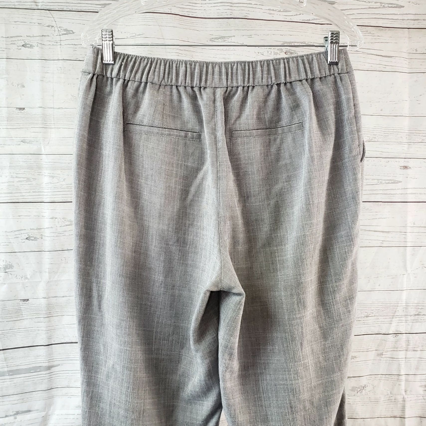 Vintage Chico's Womens Cropped Pants Gray Mid Rise Pull On Rayon Blend 6 Inseam 25.5 in Womens Pants Crop Size 28" / US 6 / IT 42 - 4 Thumbnail
