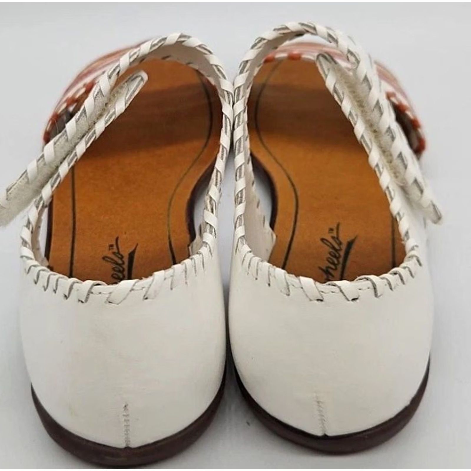 Vintage VINTAGE Pinwheel Sandals Womens Slip On Leather Boho Whipstitched Flat 6.5 B White Cream Brazil Womens Size US 7 / IT 37 - 3 Thumbnail
