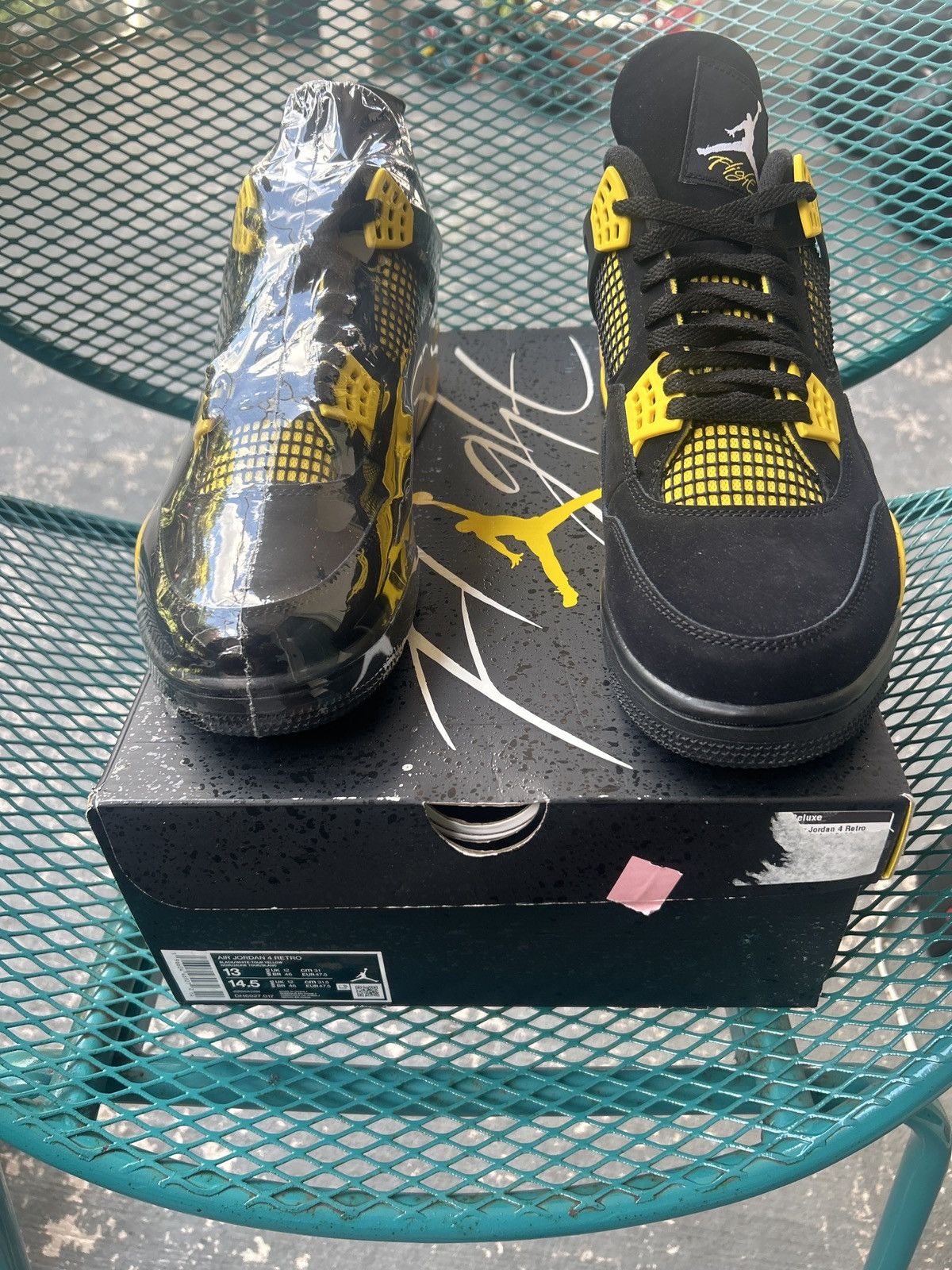 Jordan Brand Retro 4 thunders Size US 13 / EU 46 - 3 Thumbnail