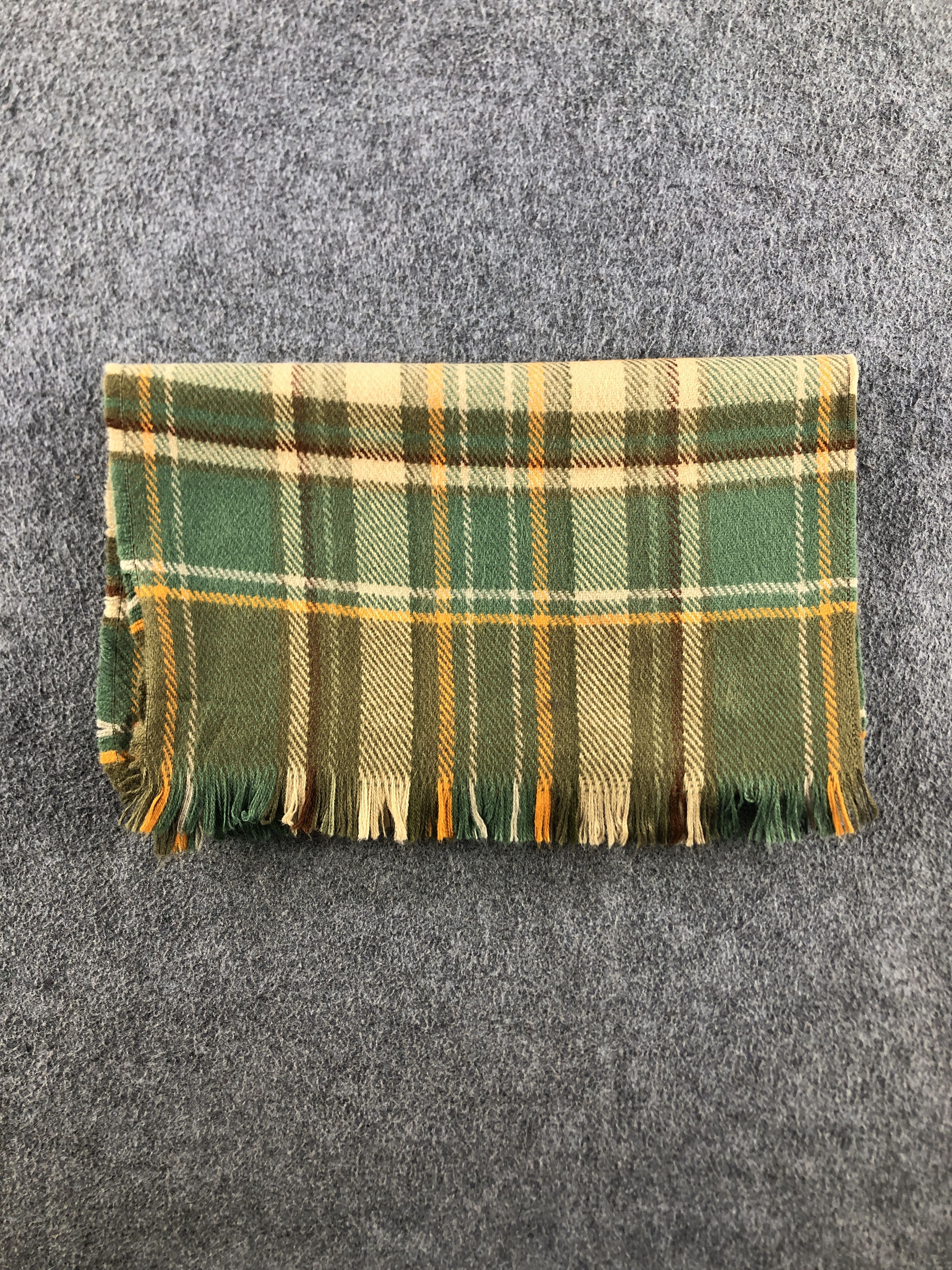 Barneys New York Barneys New York Scarf / Muffler / Neckwear P696 Size ONE SIZE - 6 Thumbnail
