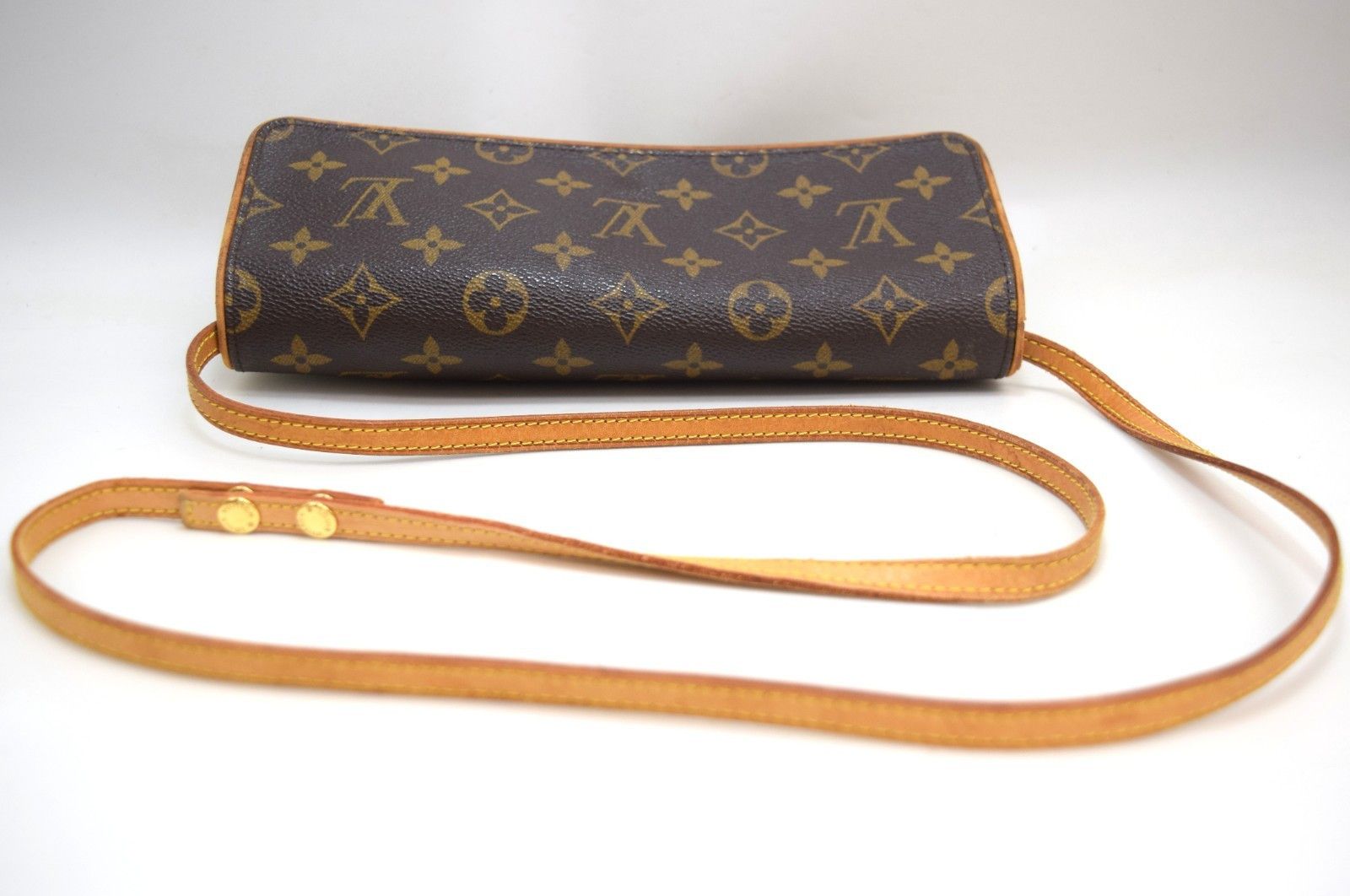 Louis Vuitton LV Pochette Twin GM Crossbody Bag Monogram M51852 Size ONE SIZE - 3 Thumbnail