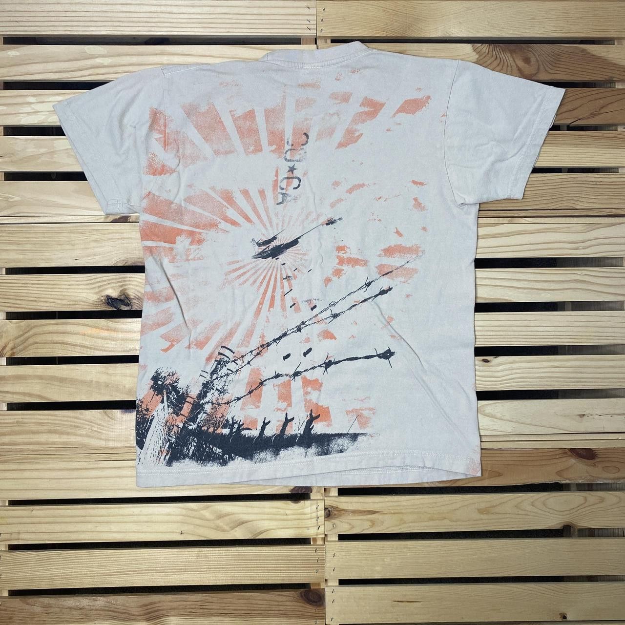Other Coheed & Cambria Bombfly Beige AOP Y2K Band Tee Size Medium Size US M / EU 48-50 / 2 - 2 Thumbnail