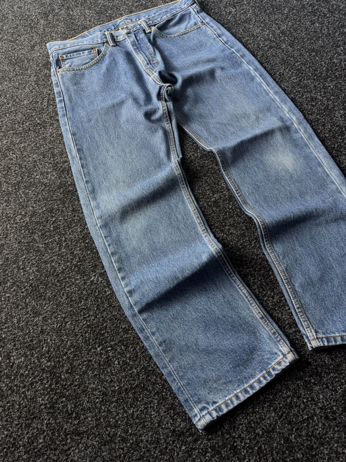 Levi's × Vintage Vintage 00s 505 Levi’s Zip Fly Denim Jeans Size US 34 / EU 50 - 2 Thumbnail