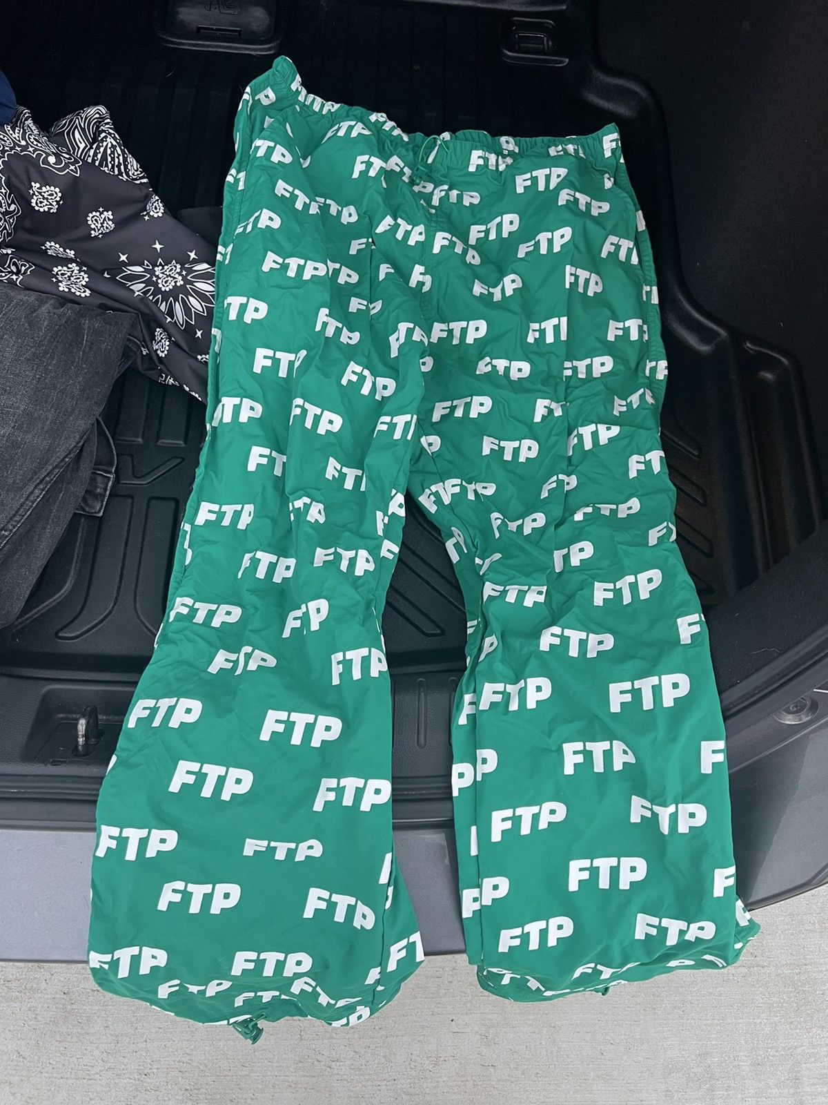 Image of Fuck The Population Ftp Sweatpants in Green/Light Blue, Men's (Size 36)