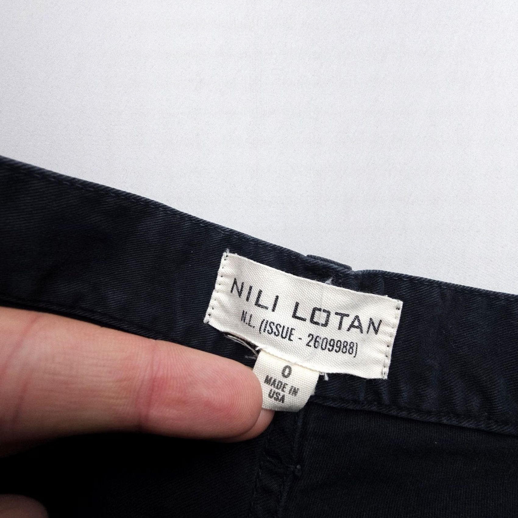 Nili Lotan Nili Lotan Shon Pants Womens 0 Black Wide-Leg Crop Twill 26" Inseam 29" Waist USA Made Baggy Relaxed Chino Signature Pattern Solid Vintage Not Size 25" / US 0 / IT 36 - 3 Thumbnail