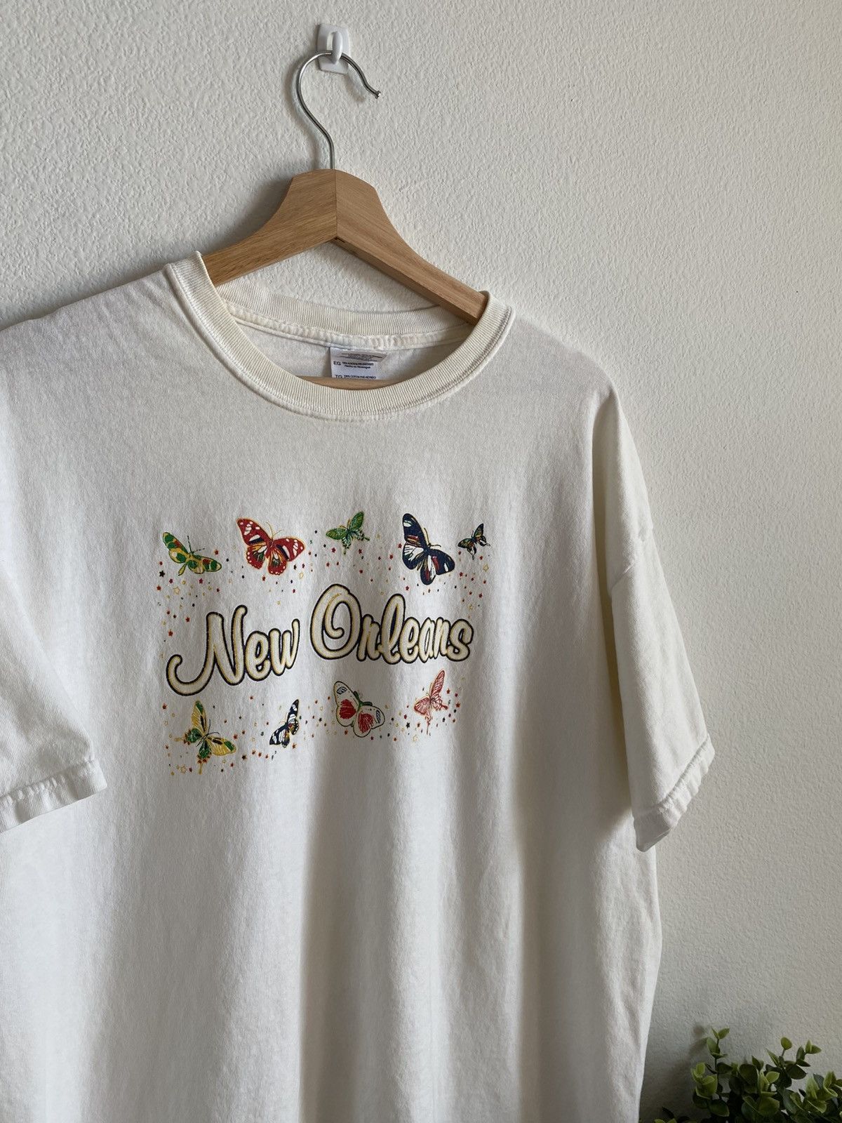 Vintage 00s New Orleans Butterfly Tee Size US XL / EU 56 / 4 - 3 Thumbnail