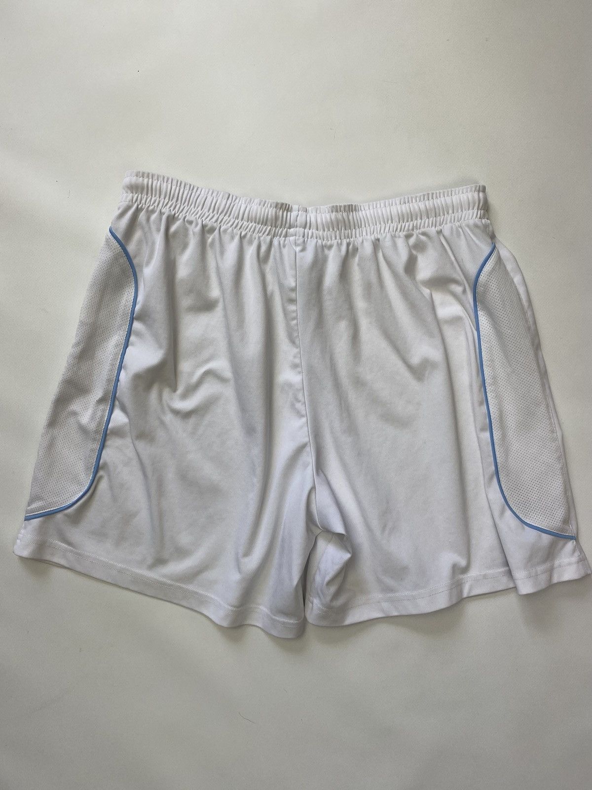 Le Coq Sportif Vintage Le Coq Sportif Manchester City White Jersey Shorts Size US M / EU 48-50 / 2 - 6 Thumbnail