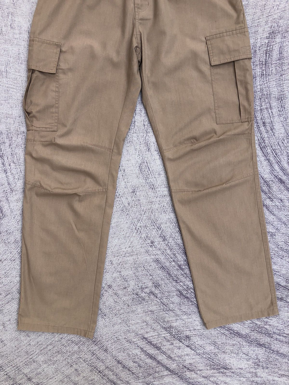 Japanese Brand Relaxted Cargo Pants Stretchble Waist Multipocket Tactical Size US 27 - 3 Thumbnail