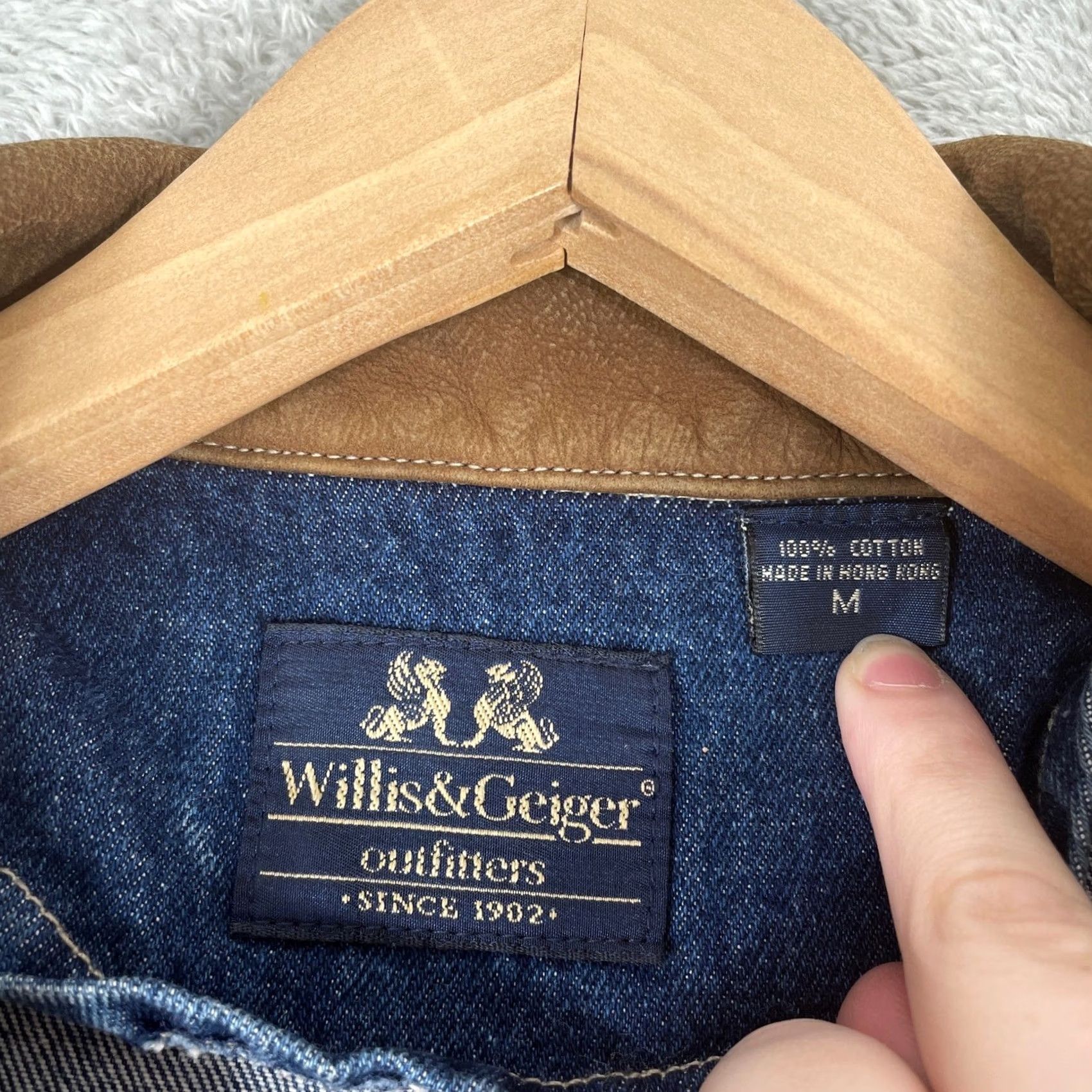 Vintage VINTAGE Willis & Geiger Denim Chore Jacket Mens Medium Blue Leather Collar Field Coat Size US M / EU 48-50 / 2 - 3 Thumbnail