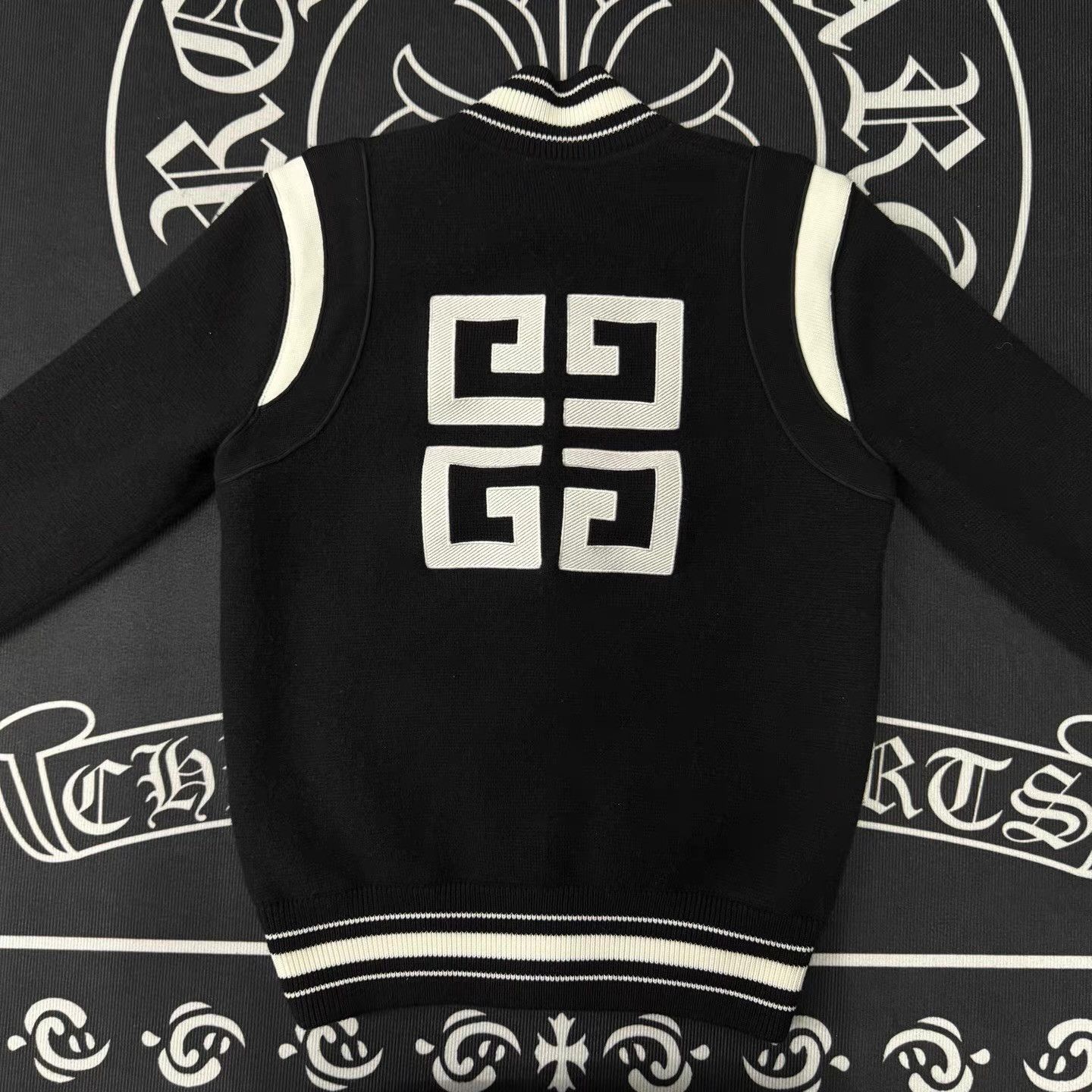 Givenchy GIVENCHY Black & White Embroidered Bomber Jacket Q10 Size US XS / EU 42 / 0 - 2 Thumbnail